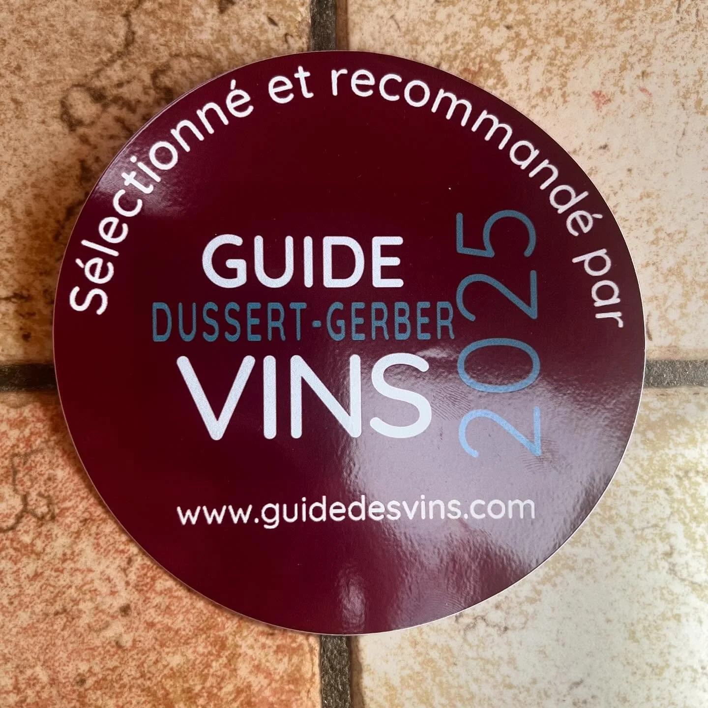 Guide des vins 2025 - Dussert Gerber 🏅: 6 cuv&eacute;es pr&eacute;sent&eacute;es, 6 notes au dessus de 90/100 👍 rendez-vous sur www.champagnefollet.com pour commander ou nous contacter 🍾
#champagne #vigneronindependant #terroirs #meunier #chardonn