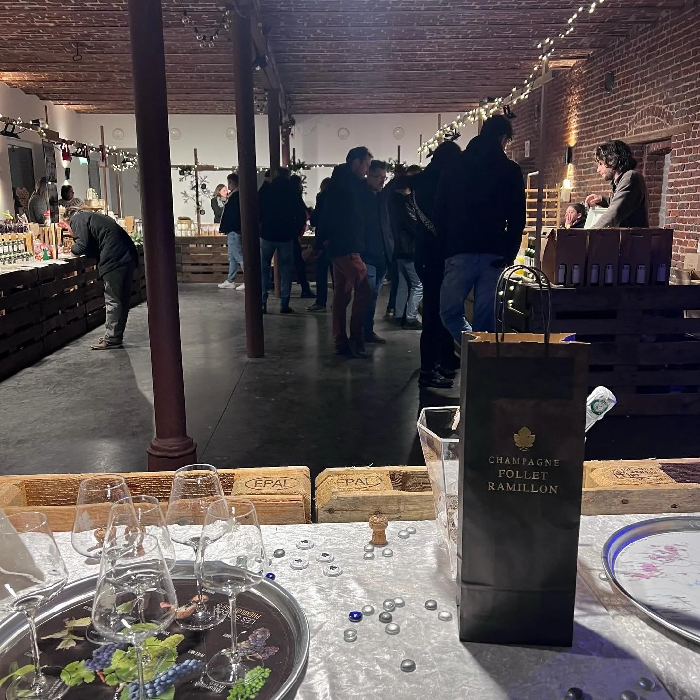 Encore une superbe &eacute;dition du march&eacute; de No&euml;l de la Brasserie de Bertinchamps ! 
Un grand merci &agrave; nos clients pour leur fid&eacute;lit&eacute; 
#champagne #champagnefollet #bertinchamps #marchedenoel #relationships #extrabrut