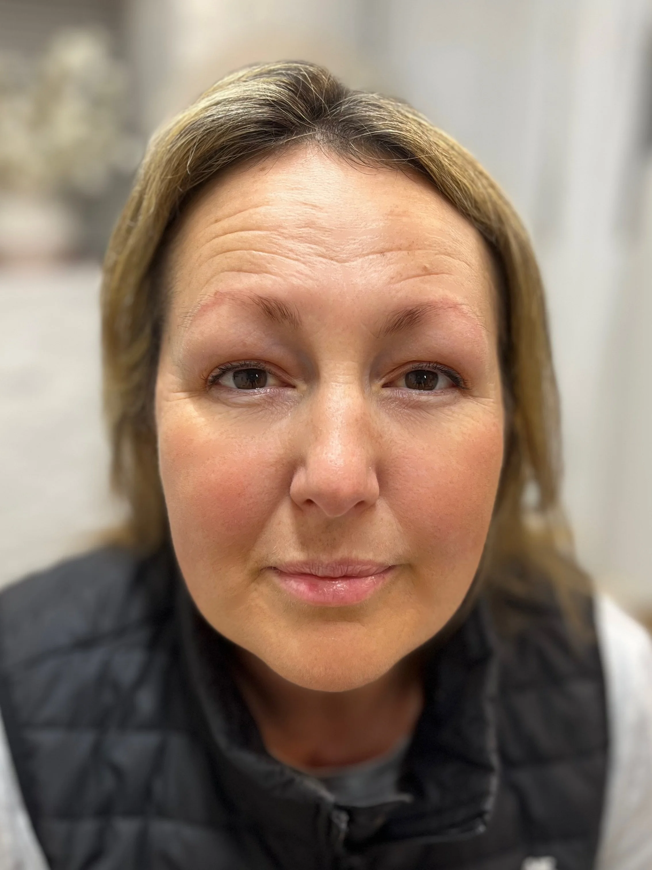 Client natural eyebrow photo showing age related sparse and thinning brows #thinningbrows #sparsebrow # eyebrow #browsonfleek #permanent #makeup #transformation #consultation #beforetreatment