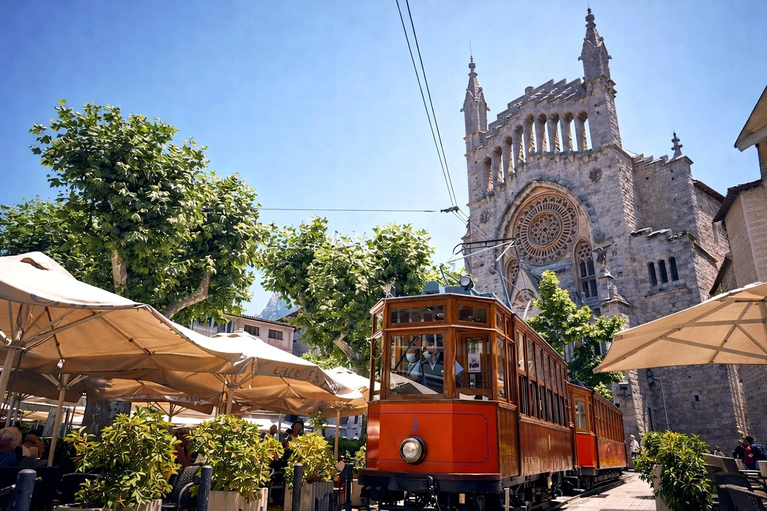 soller_tram_condenast_style.jpg