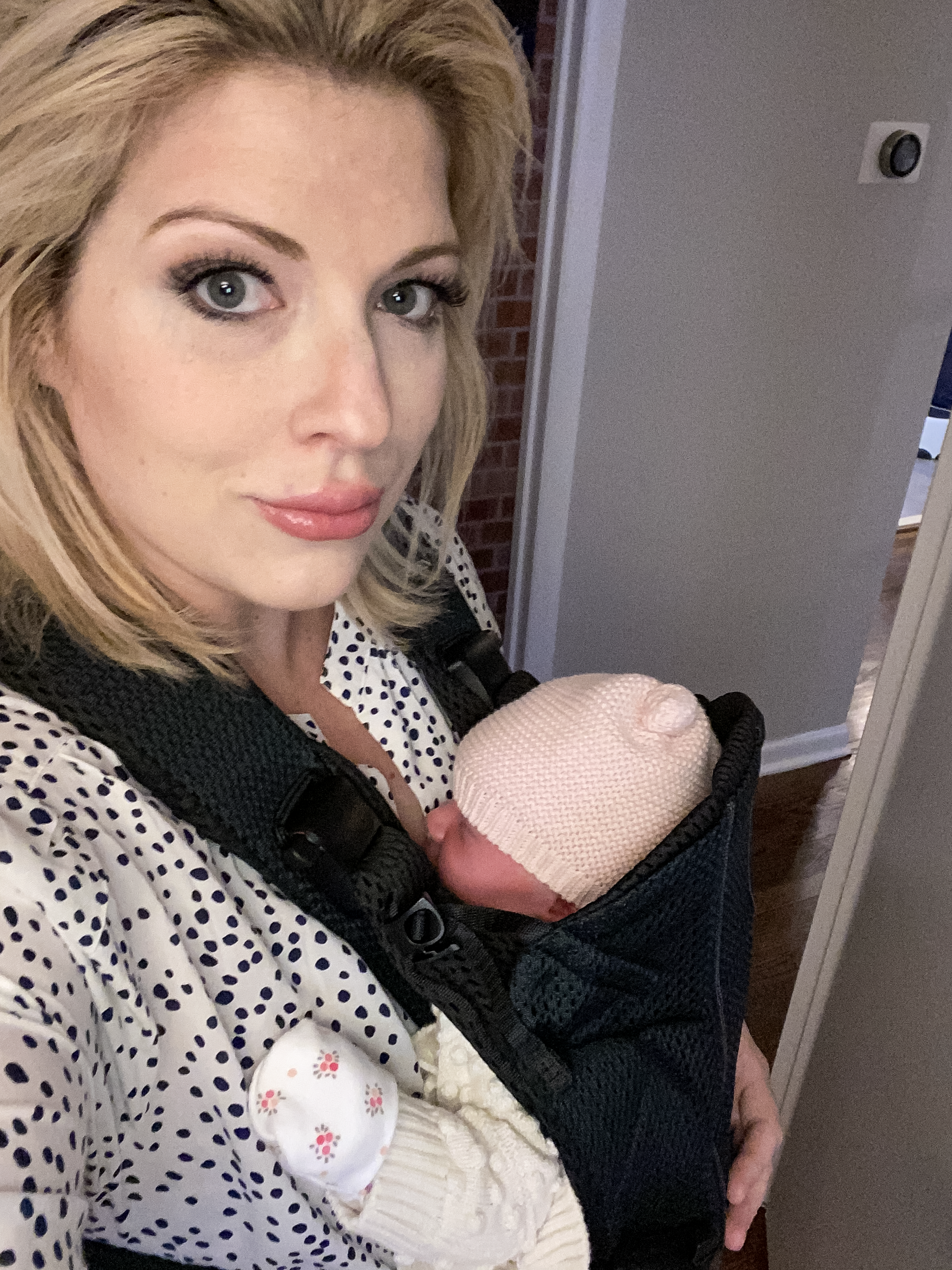 27-mom-baby-selfie.png