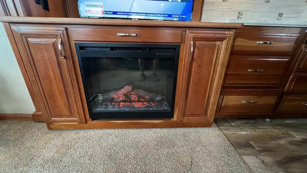 webpFireplace-Photoroom (1).jpg