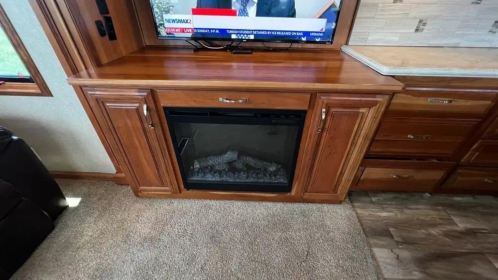webpFireplace-Photoroom.jpg