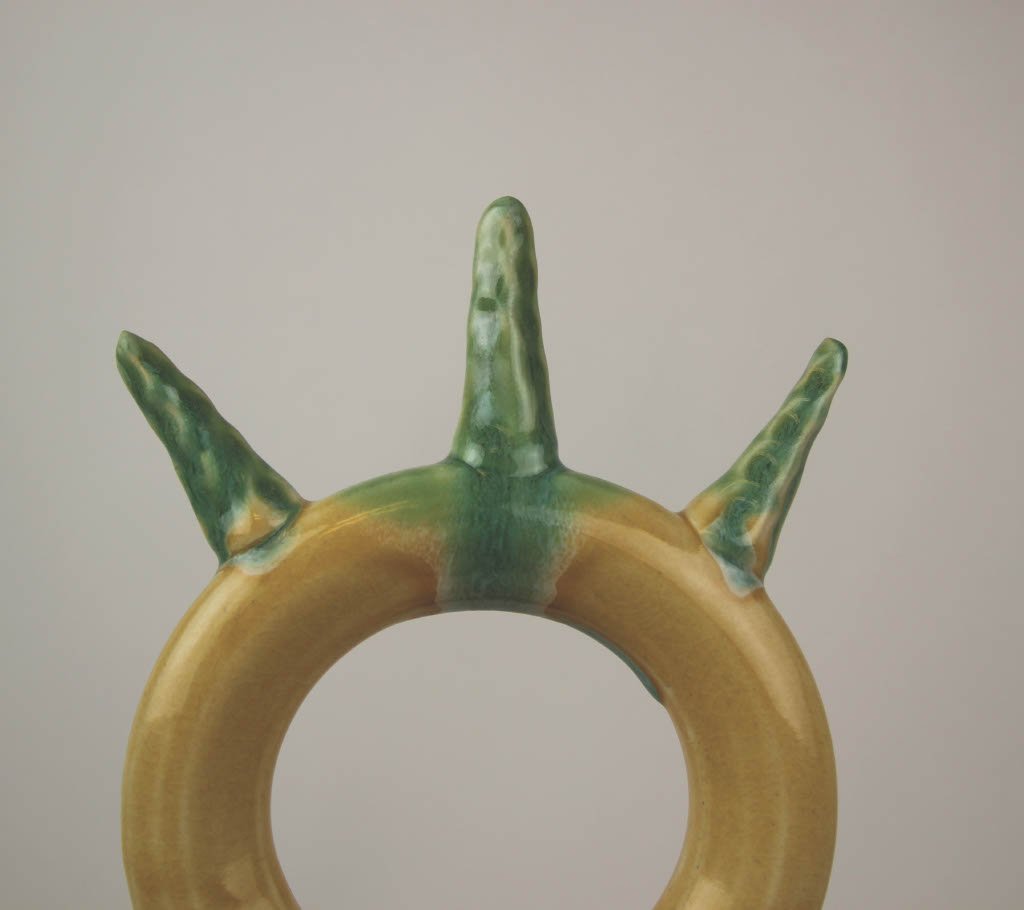 LiddedPot2.jpg