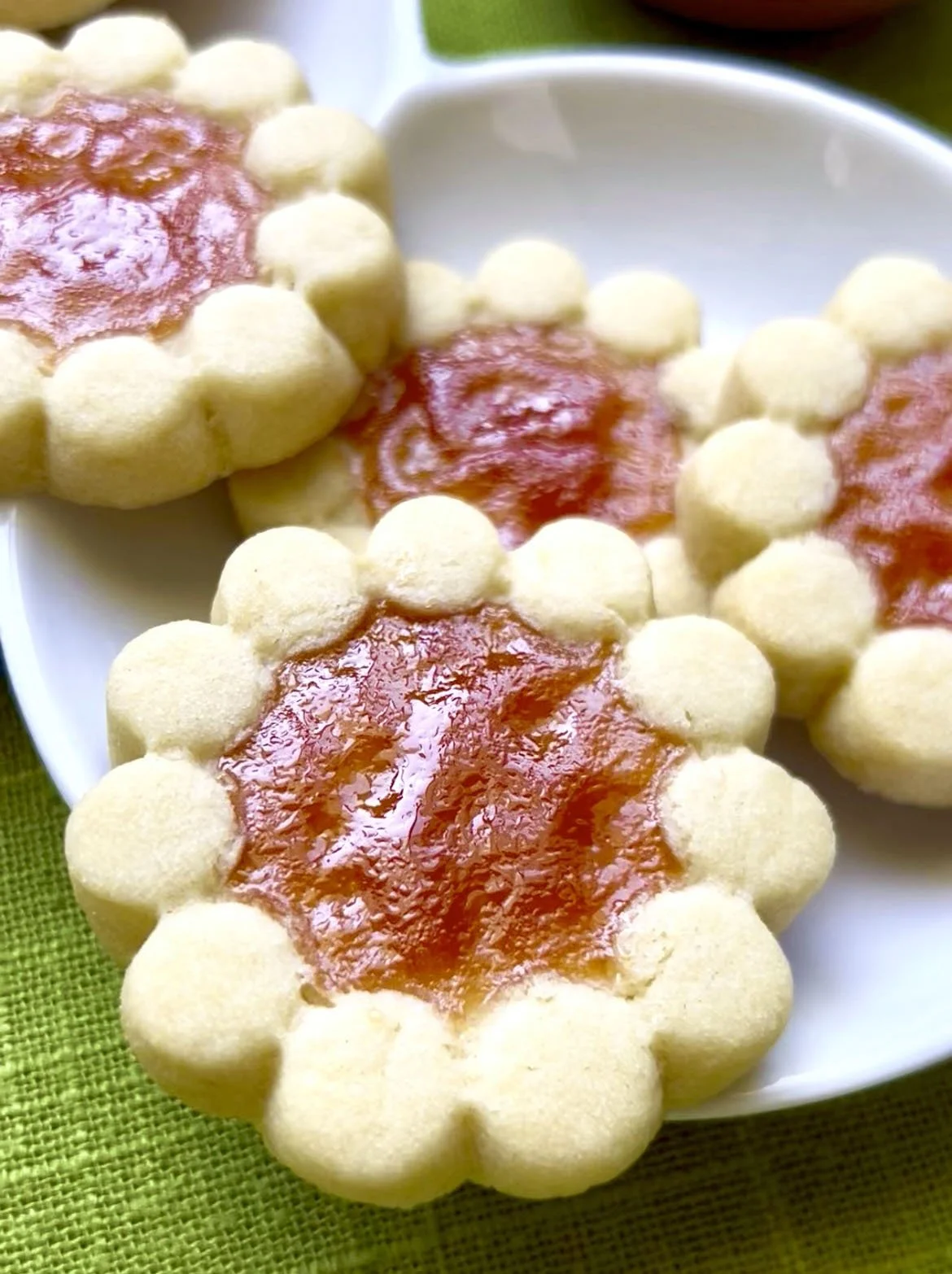 Guava Jam Cookies_Guava Cookies up close_1.jpg