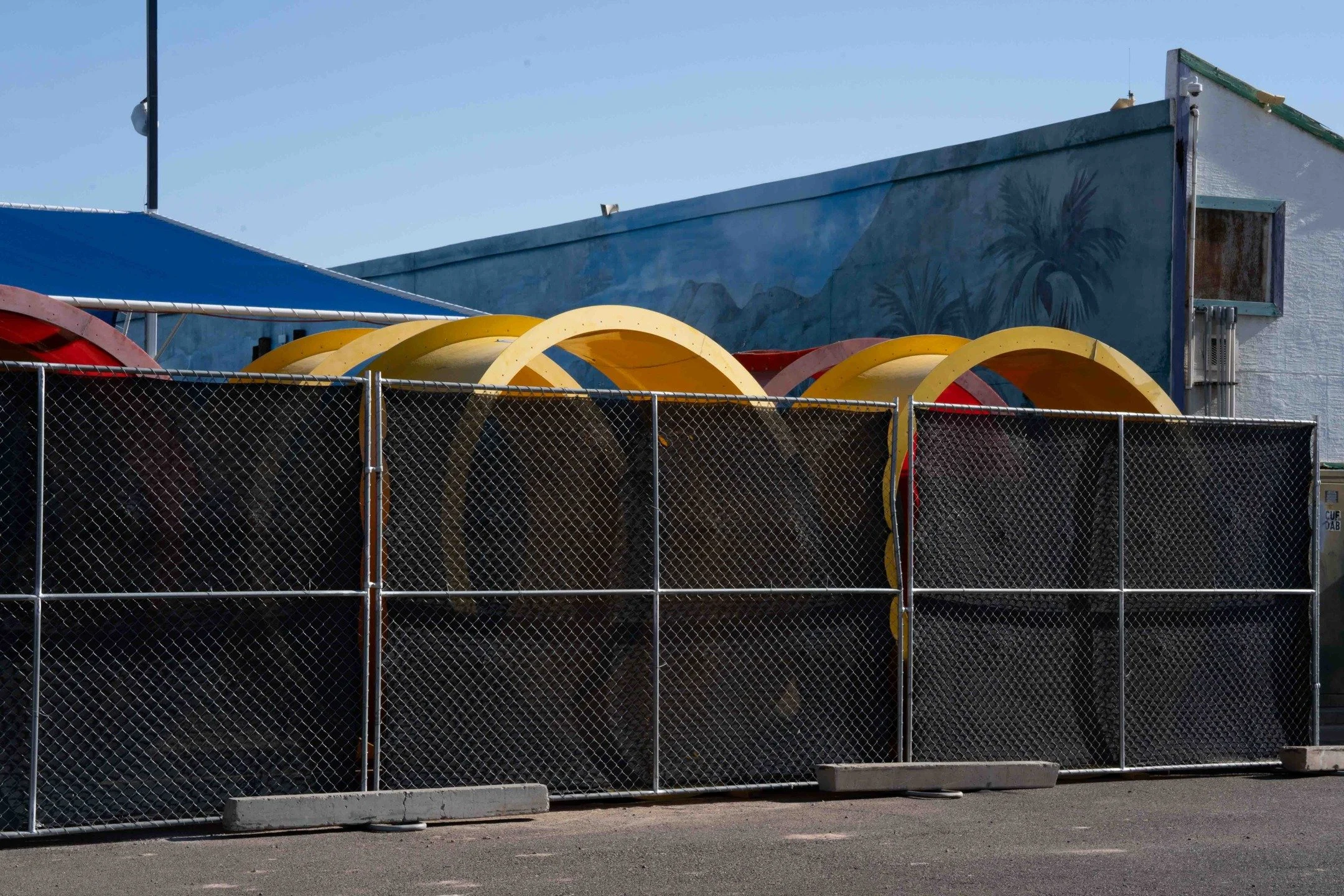 today's minigallery: unedited, uncropped. I swear this is the product of curation and not laziness. Full set and writeup at the link in bio.