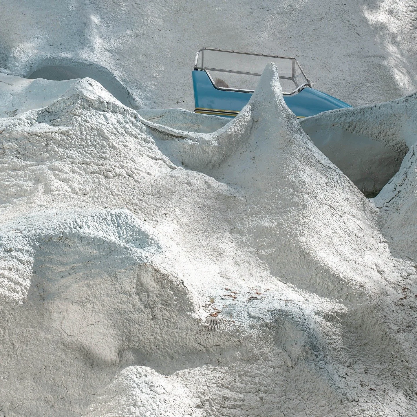 rockwork AKA the art of making long term set-dressing of fake geological features. today on TUEday's post. full set at the link in bio