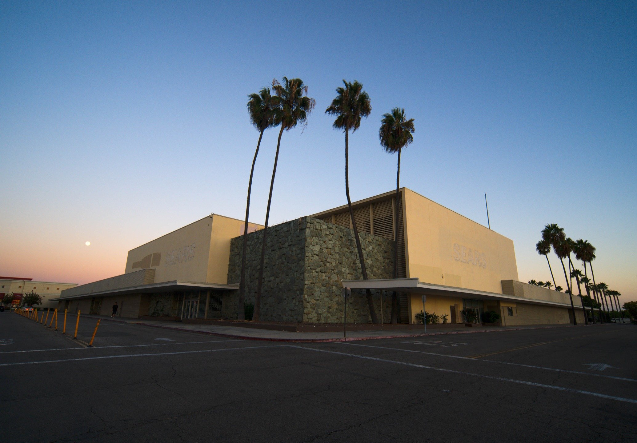 buildings that go hard: sears @ buena park downtown

and the inflatables fair popping off in the parking lot