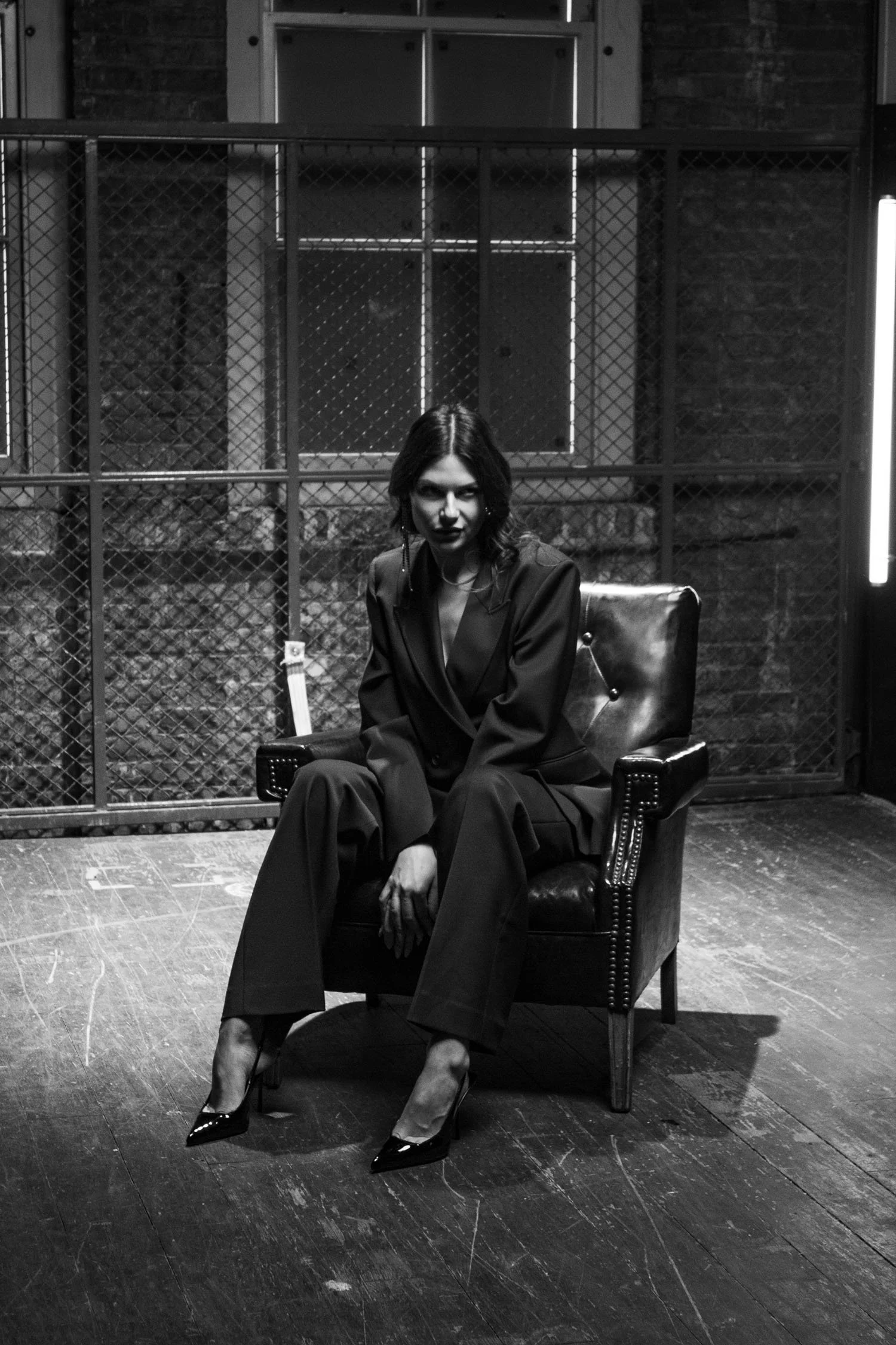 black-and-white-nyc-branding-photo-strong-female-energy.jpg