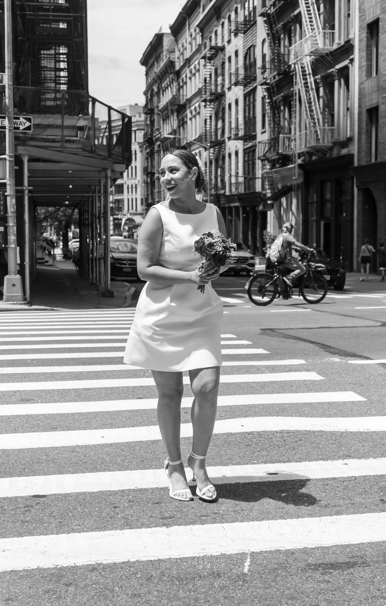 street-style-elopement-photography-nyc-crosswalk-tenth-and-kingston-photo-studio.jpg