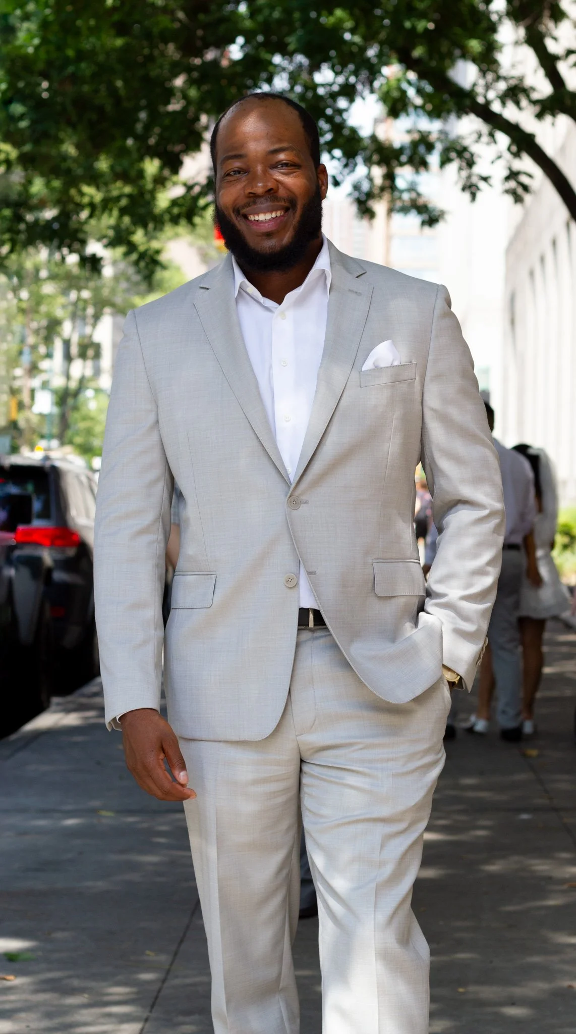 nyc-groom-style-elopement-suit-portrait-tenth-and-kingston.jpg