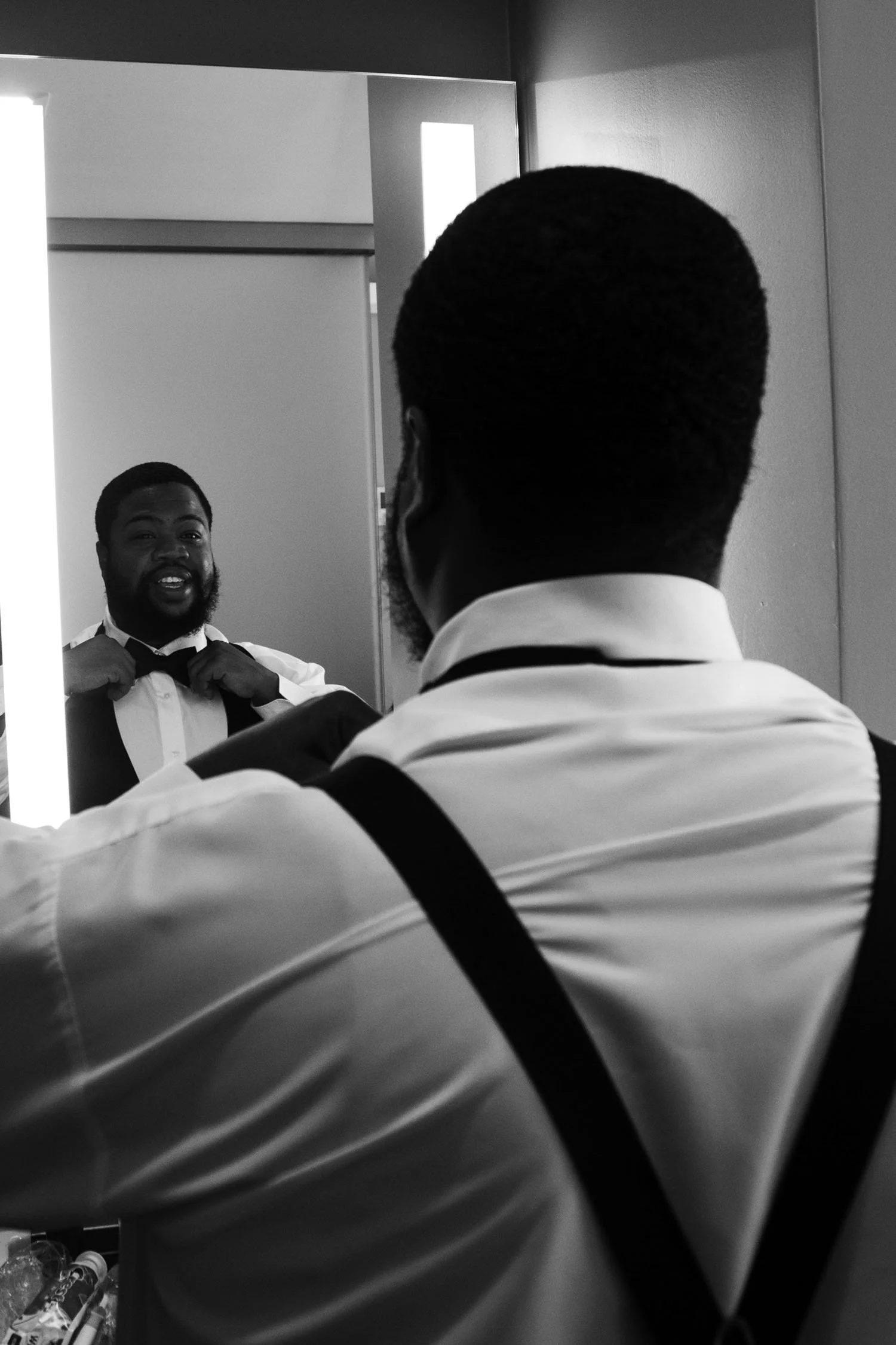 elopement-photography-groom-getting-ready-nyc.jpg