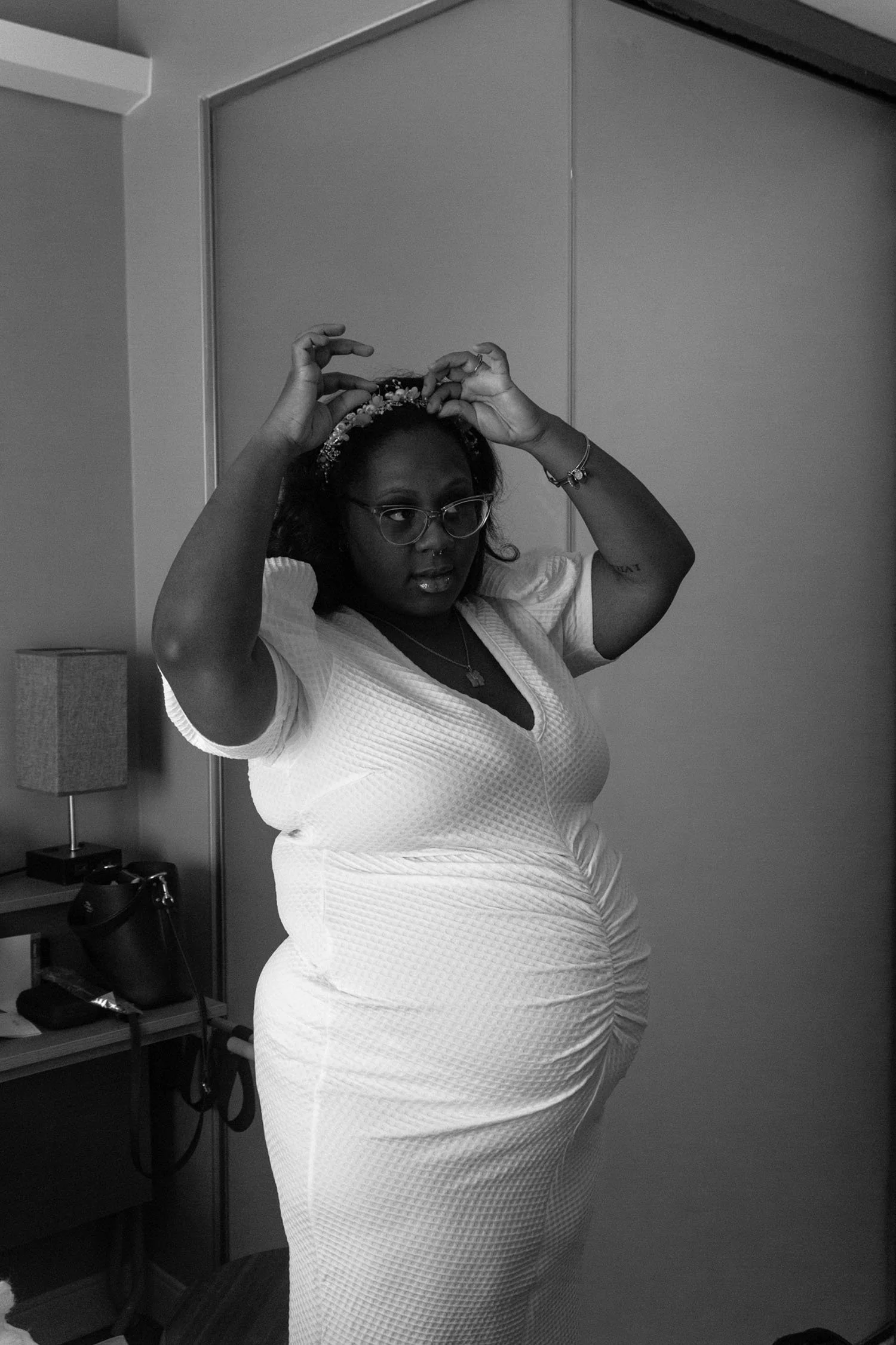 bridal-portrait-getting-ready-elopement-photography-natural-light-nyc.jpg