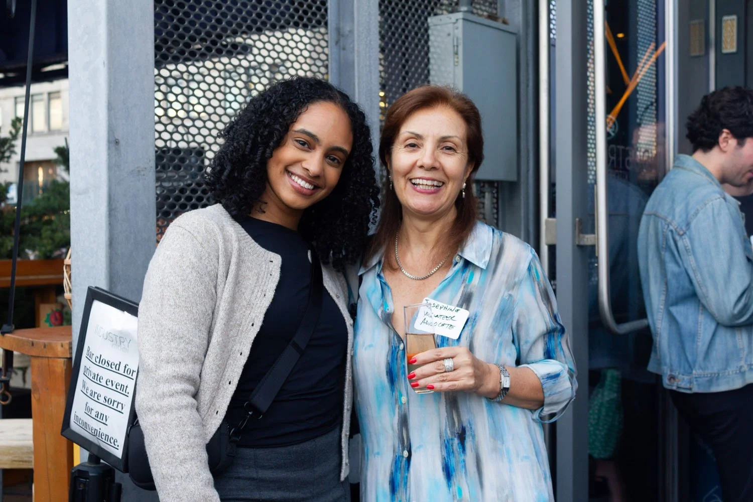 tenthandkingston-nonprofit-volunters-casanyc-event-photography.jpg