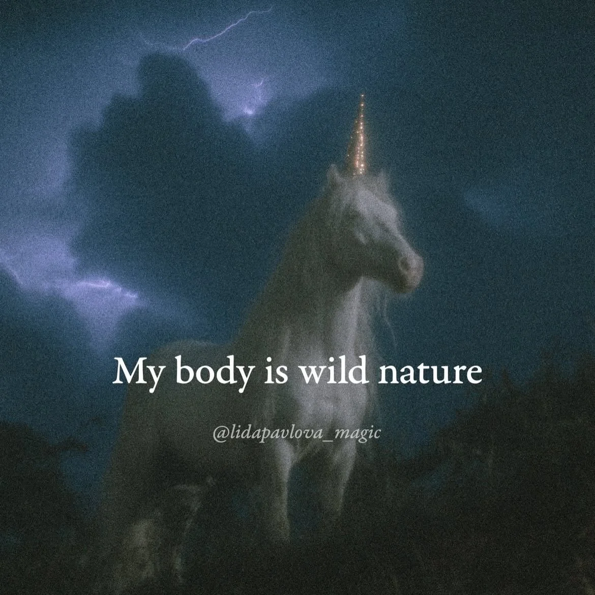 it&rsquo;s a bleeding with the new moon, deep in the portal, mid winter hermit feels with a dash of feminine dark whimsy meme drop kind of day 🩸✨🌘🌑🌒