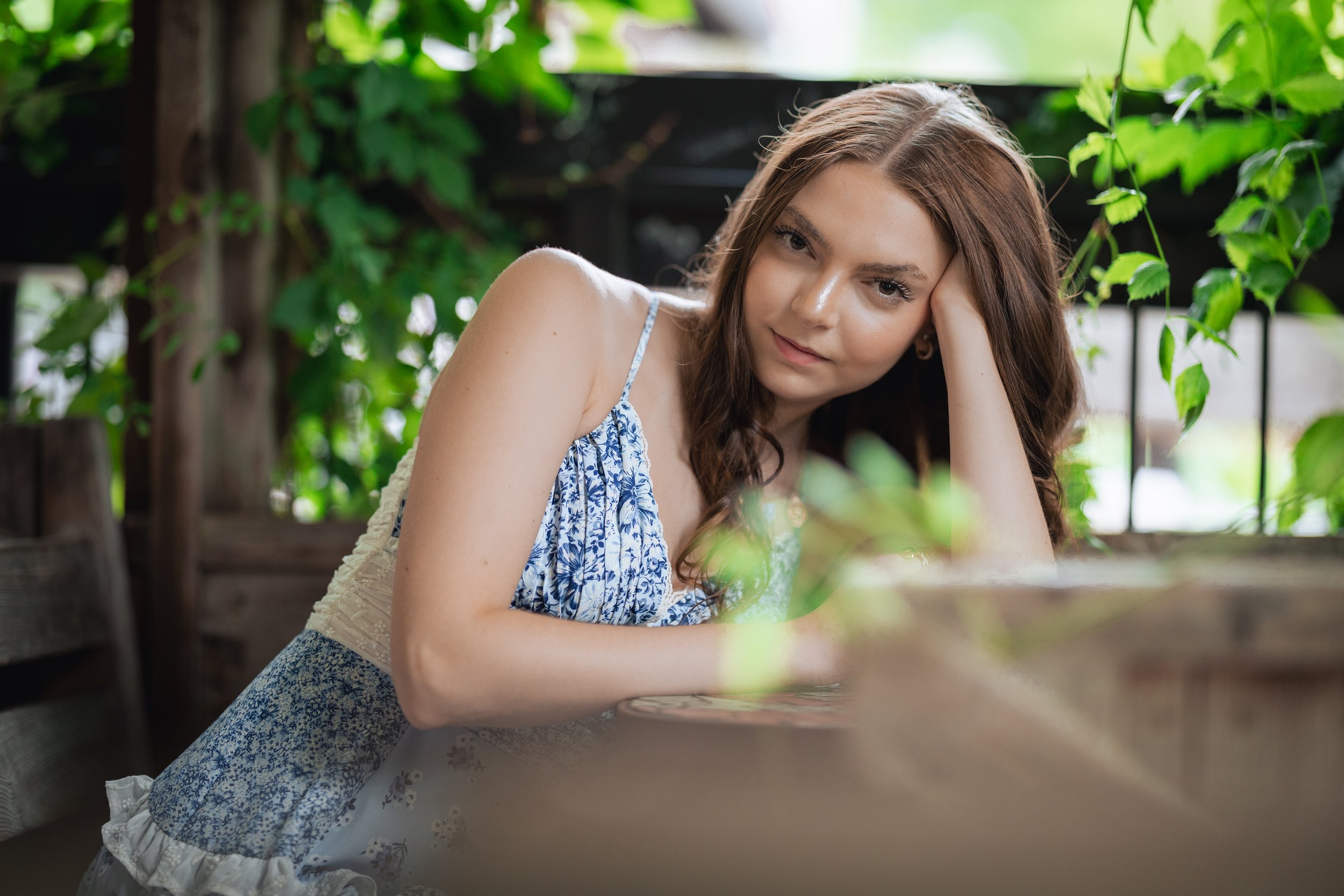 annaokie9seniorsession.jpg