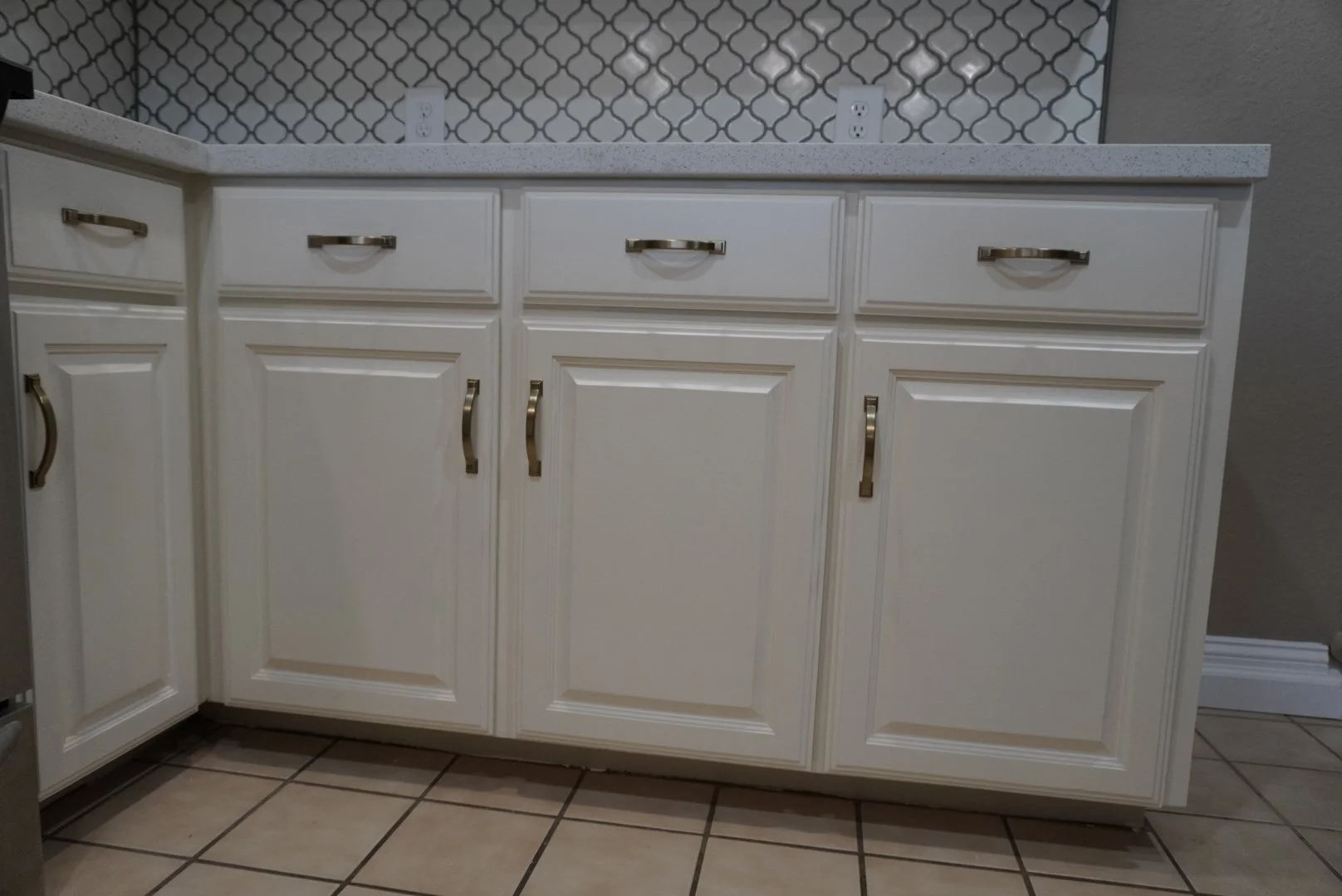 White Cabinets & Modern Brushed-Gold Pulls