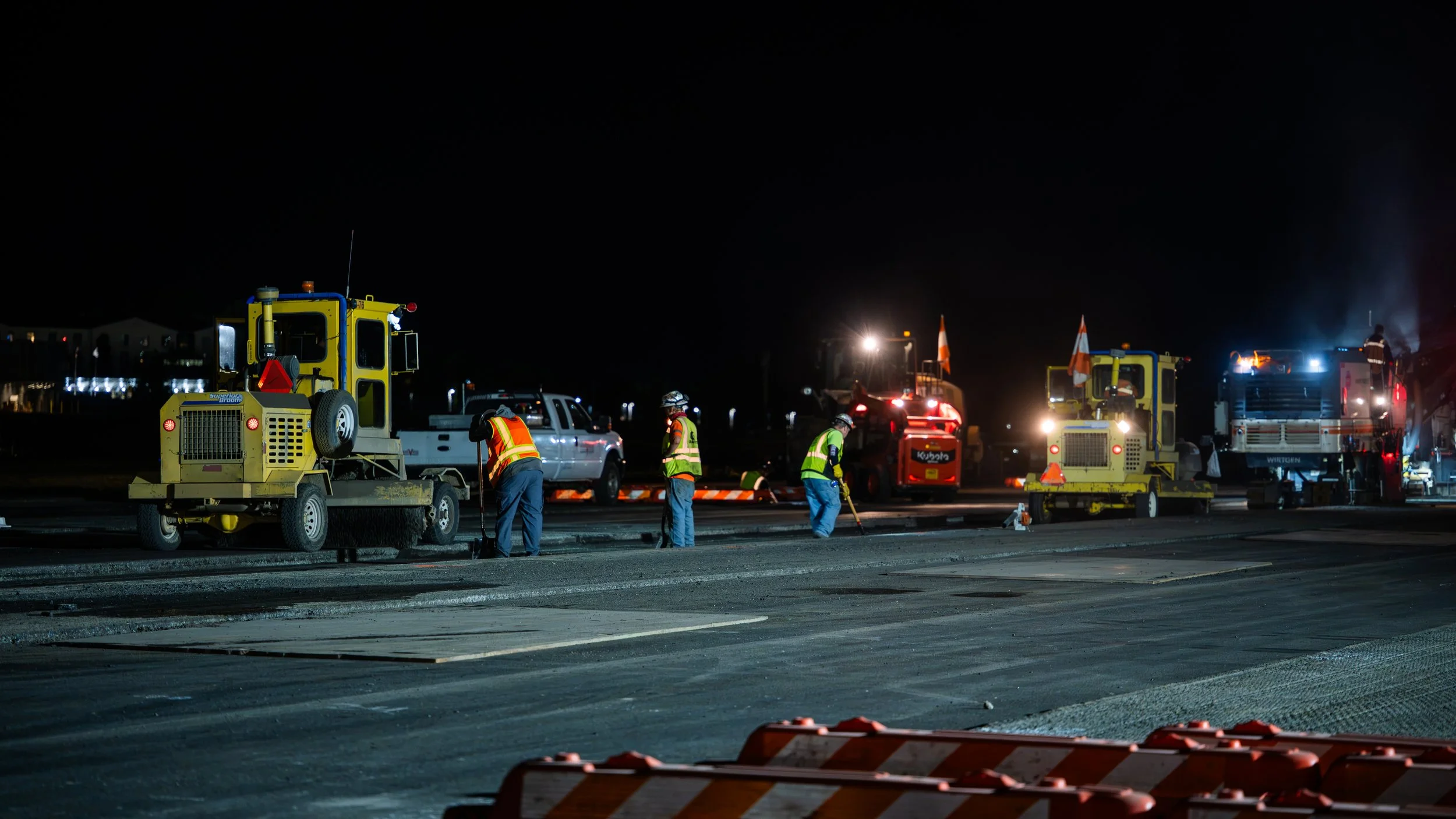PAE 16R pavement work 08-04-26-14-2.jpg
