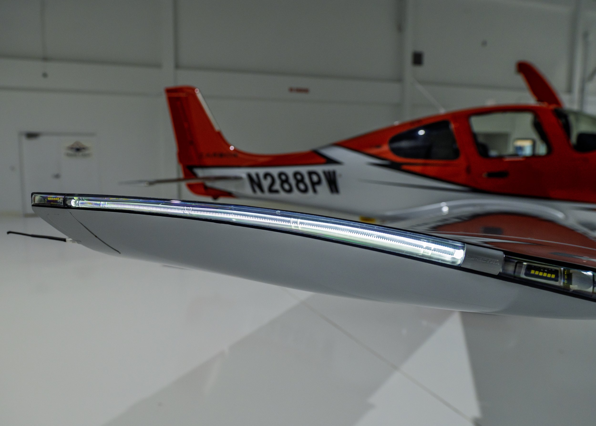 N288PW102524exterior_48.JPG