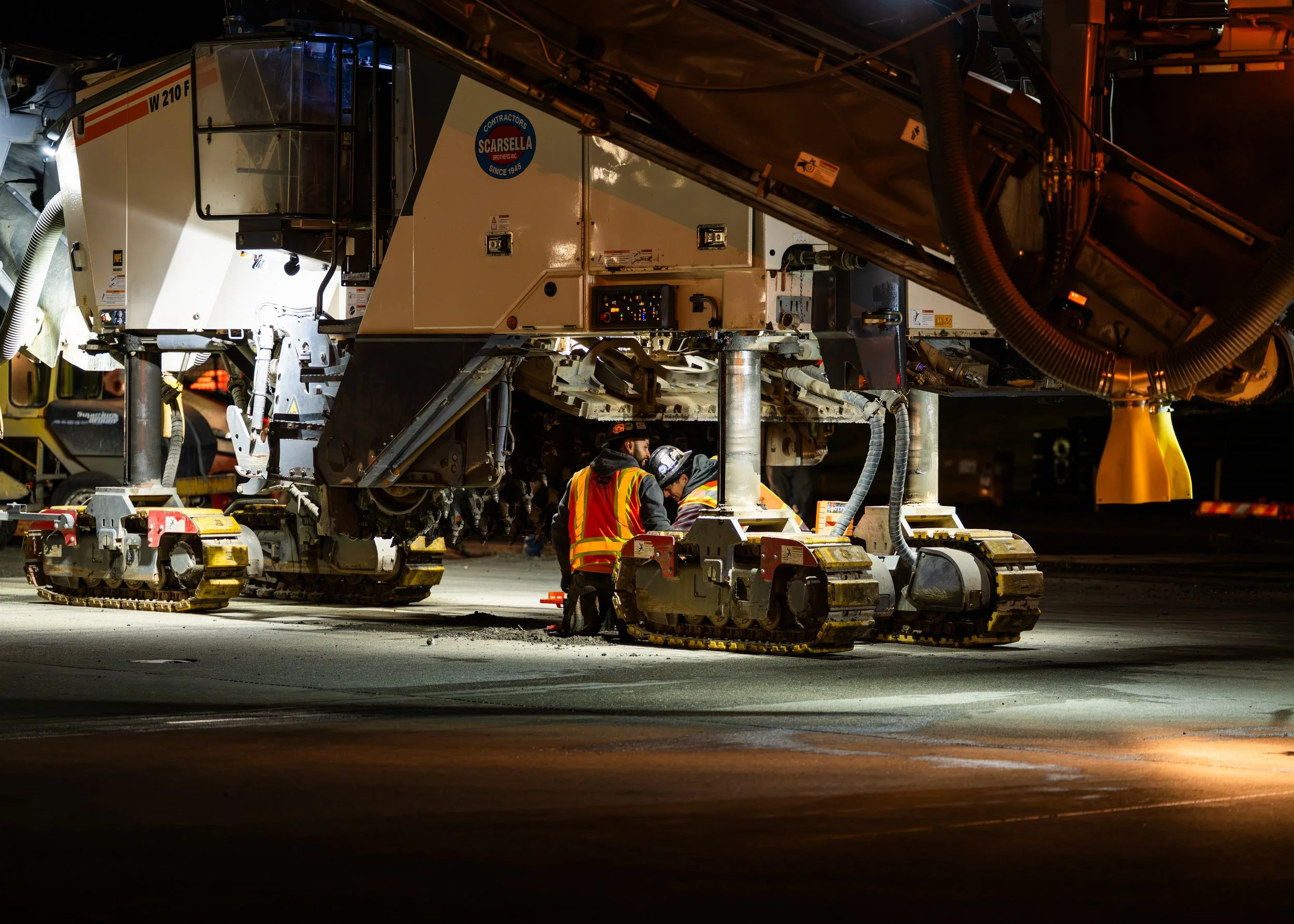 PAE 16R pavement work 08-04-26-14.jpg