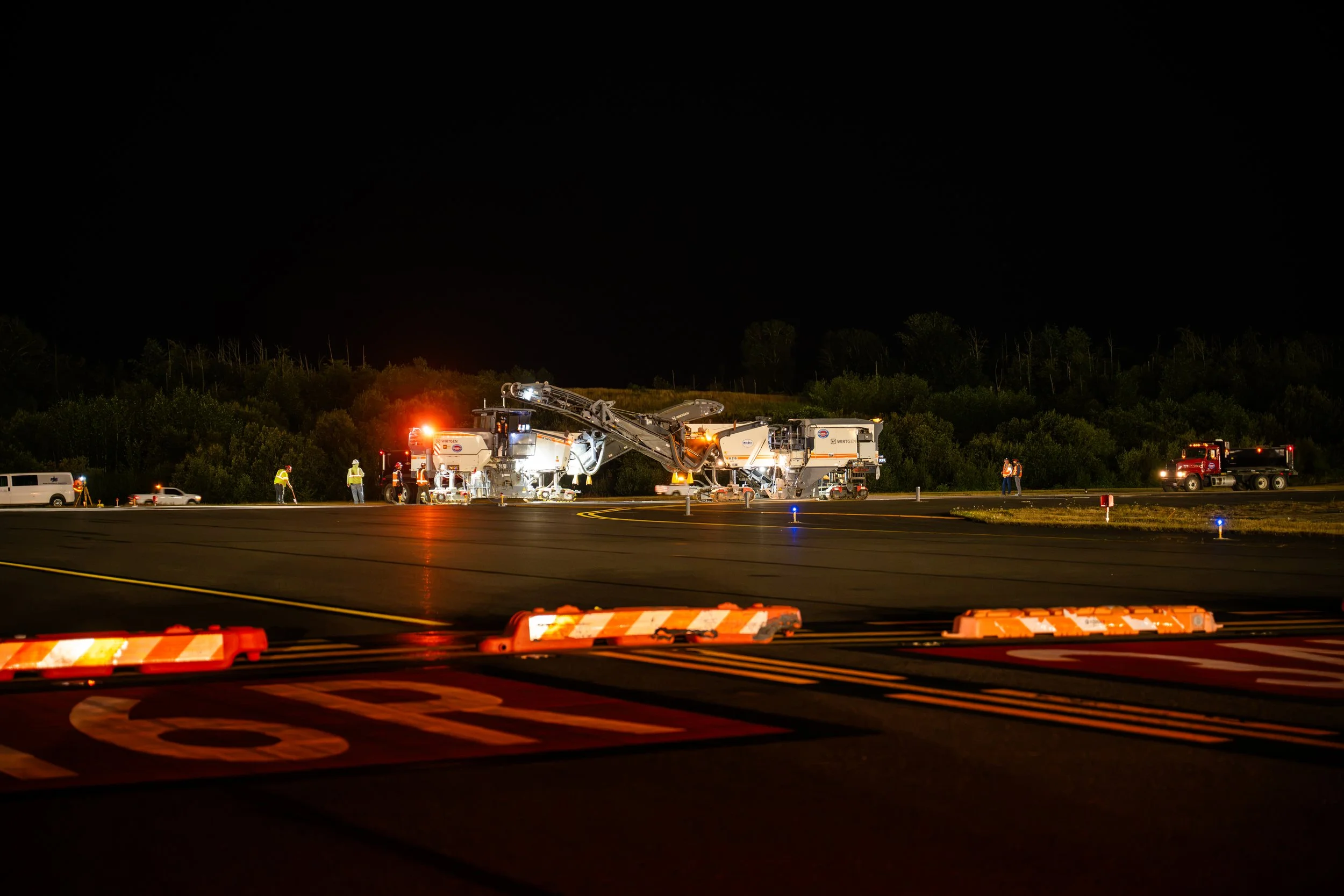 PAE 16R pavement work 08-04-26-4.jpg