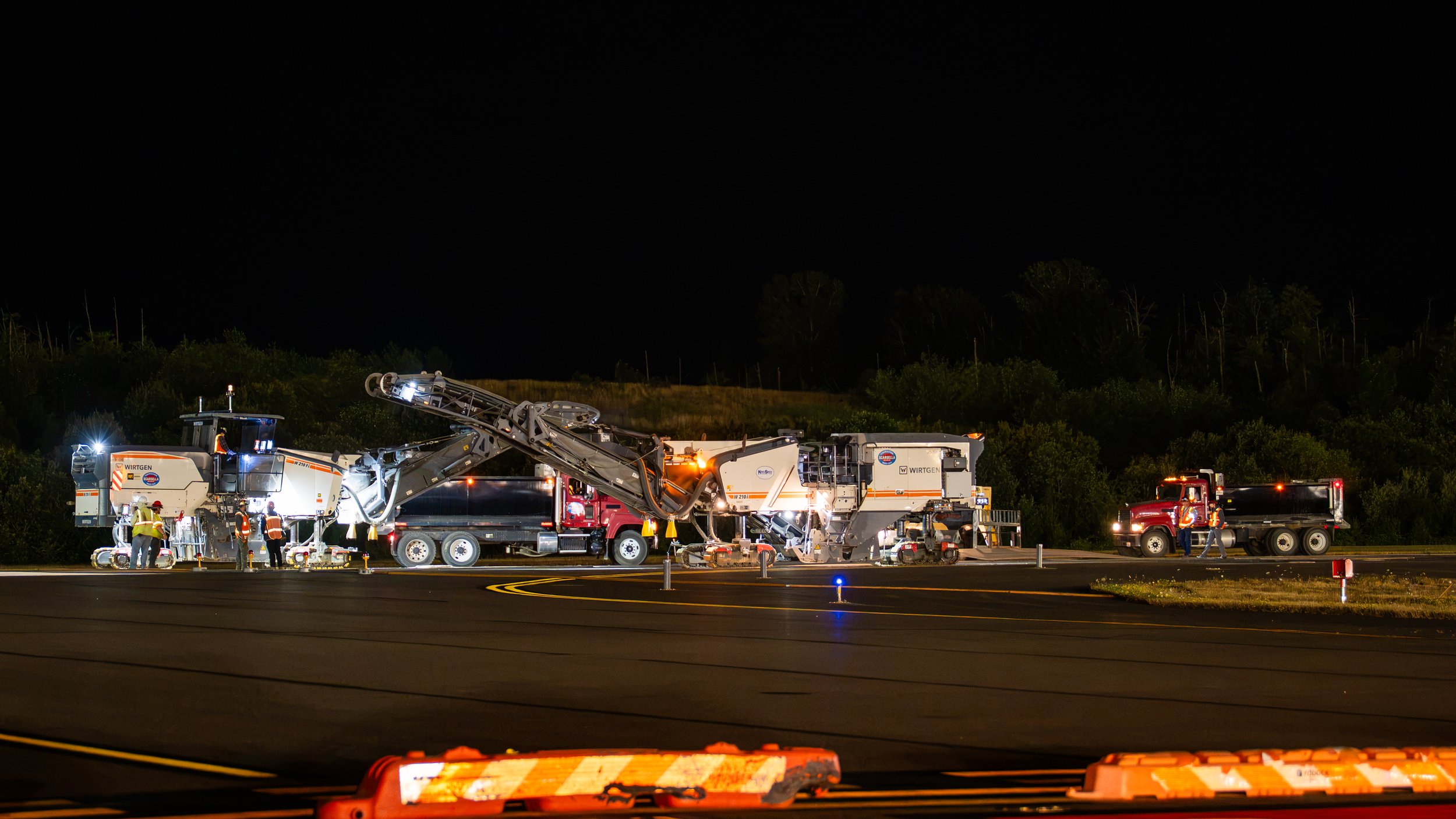 PAE 16R pavement work 08-04-26-3.jpg