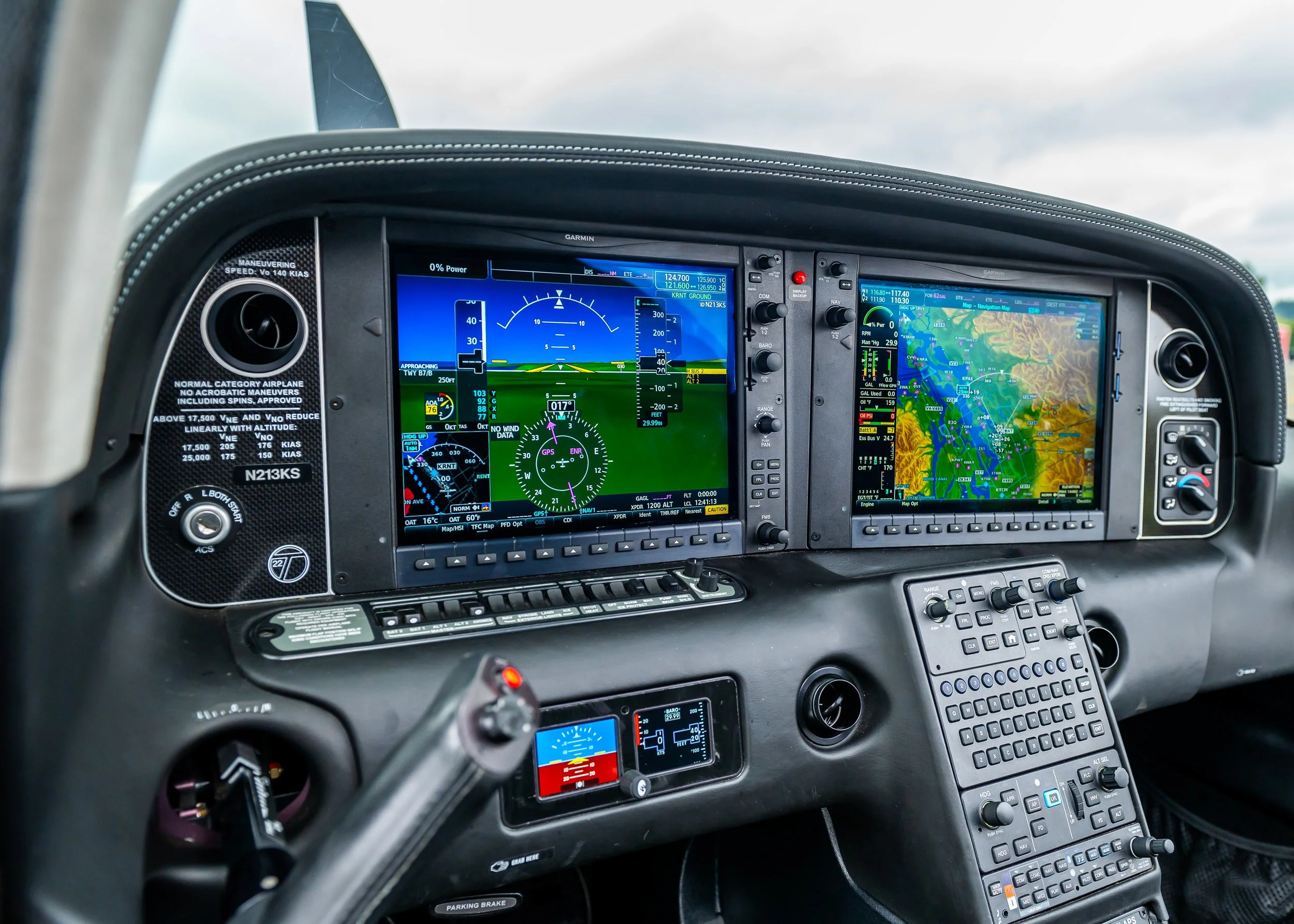 N213KS inside shots160924_14.jpg