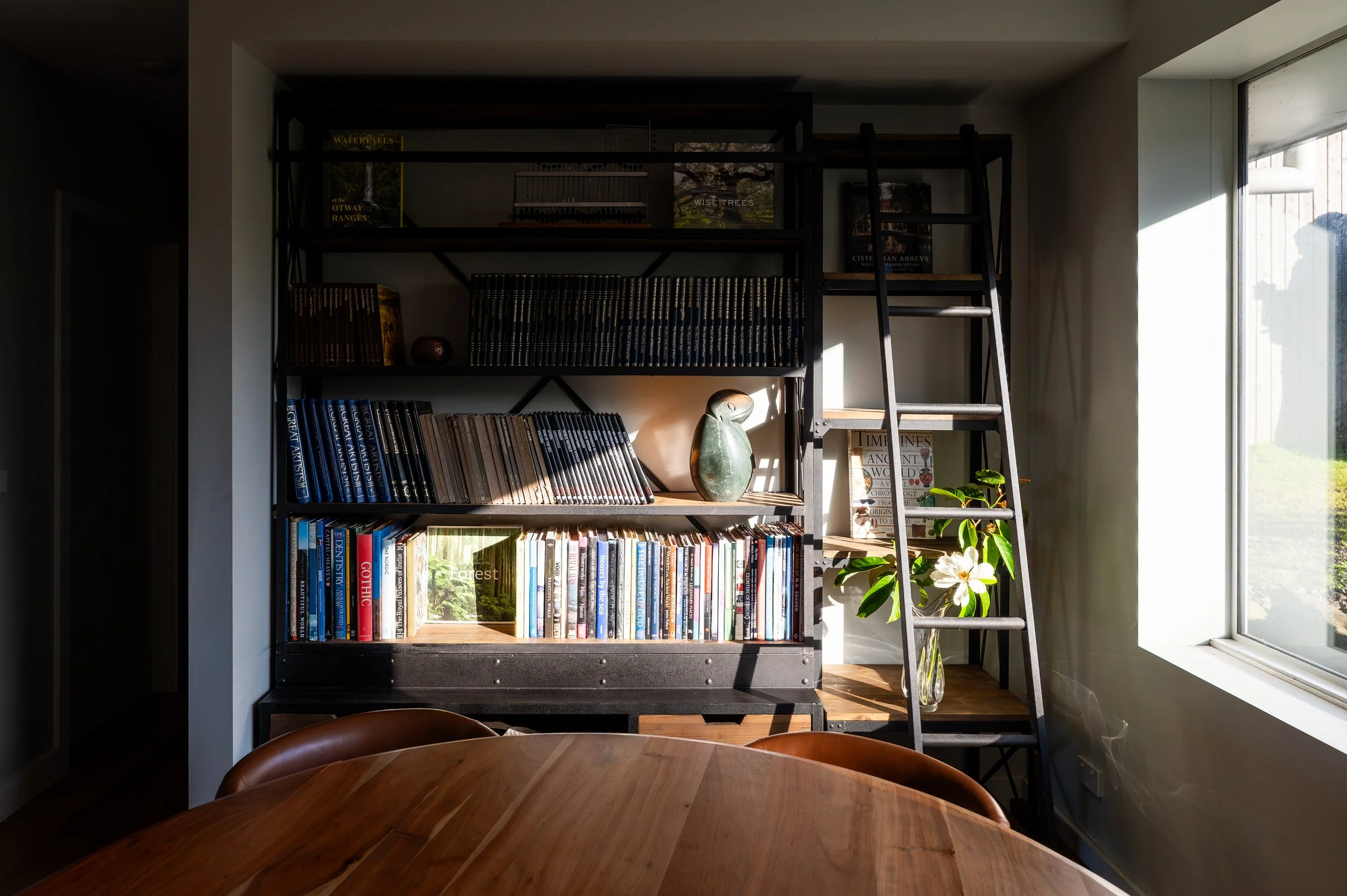 Natural materials and furnishings balancing light in home interior