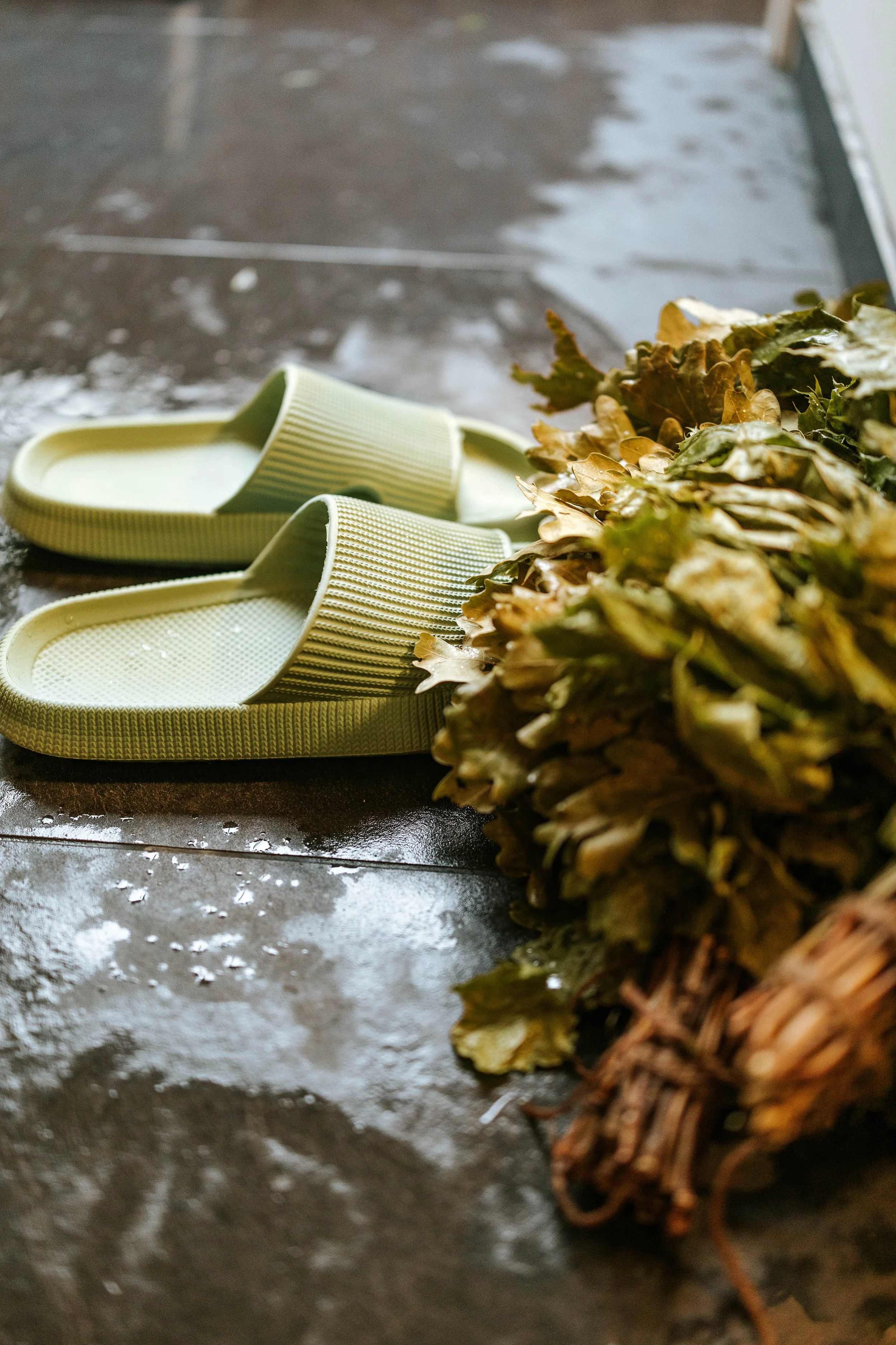 Pourquoi l’automne est idéal pour installer une routine nordique au sauna ?