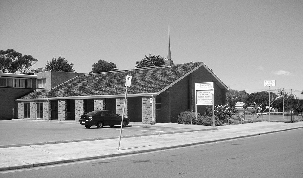 brooklynparkchurchofchrist+copy.jpg