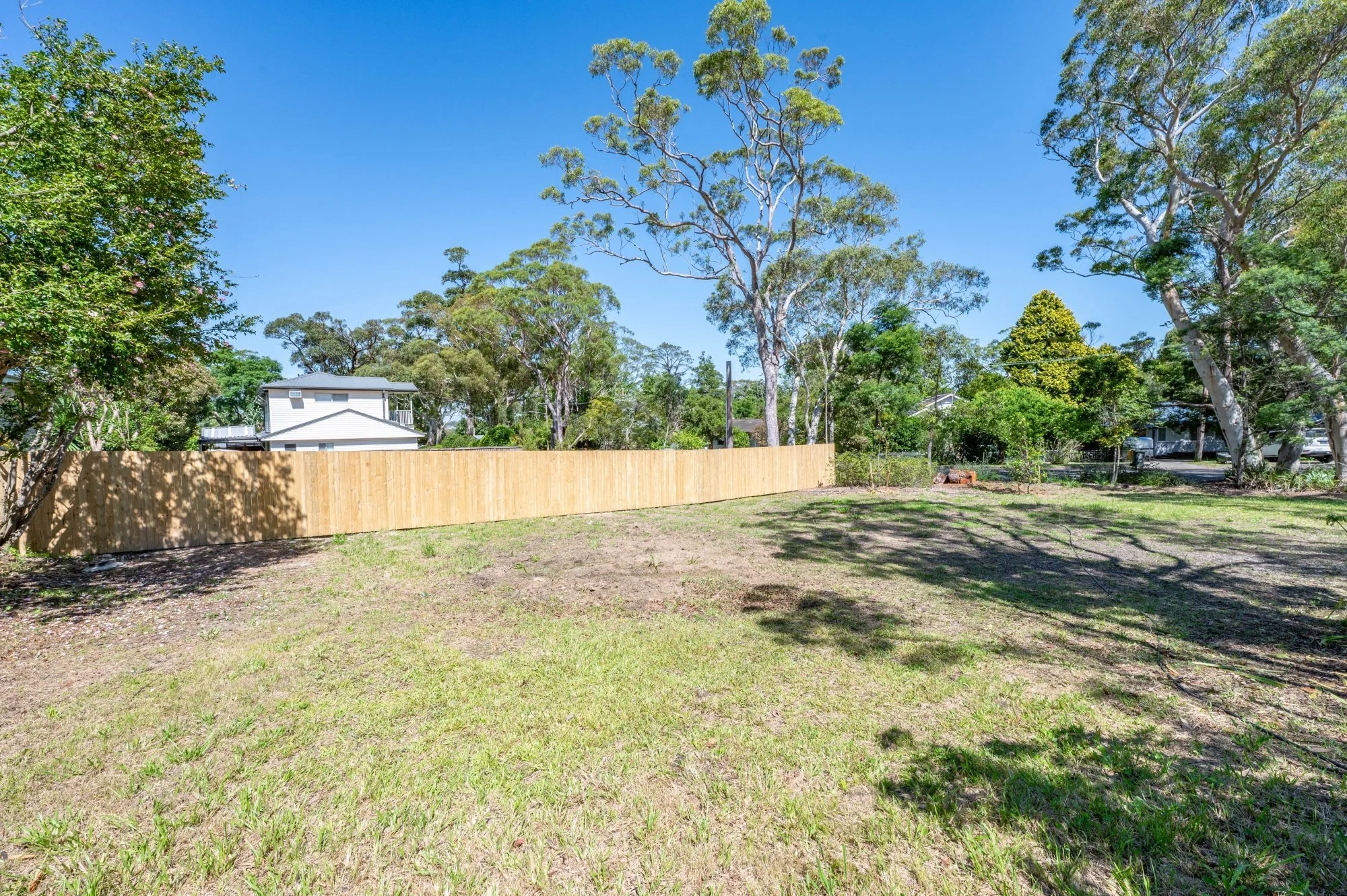 Level block of land in Berowra