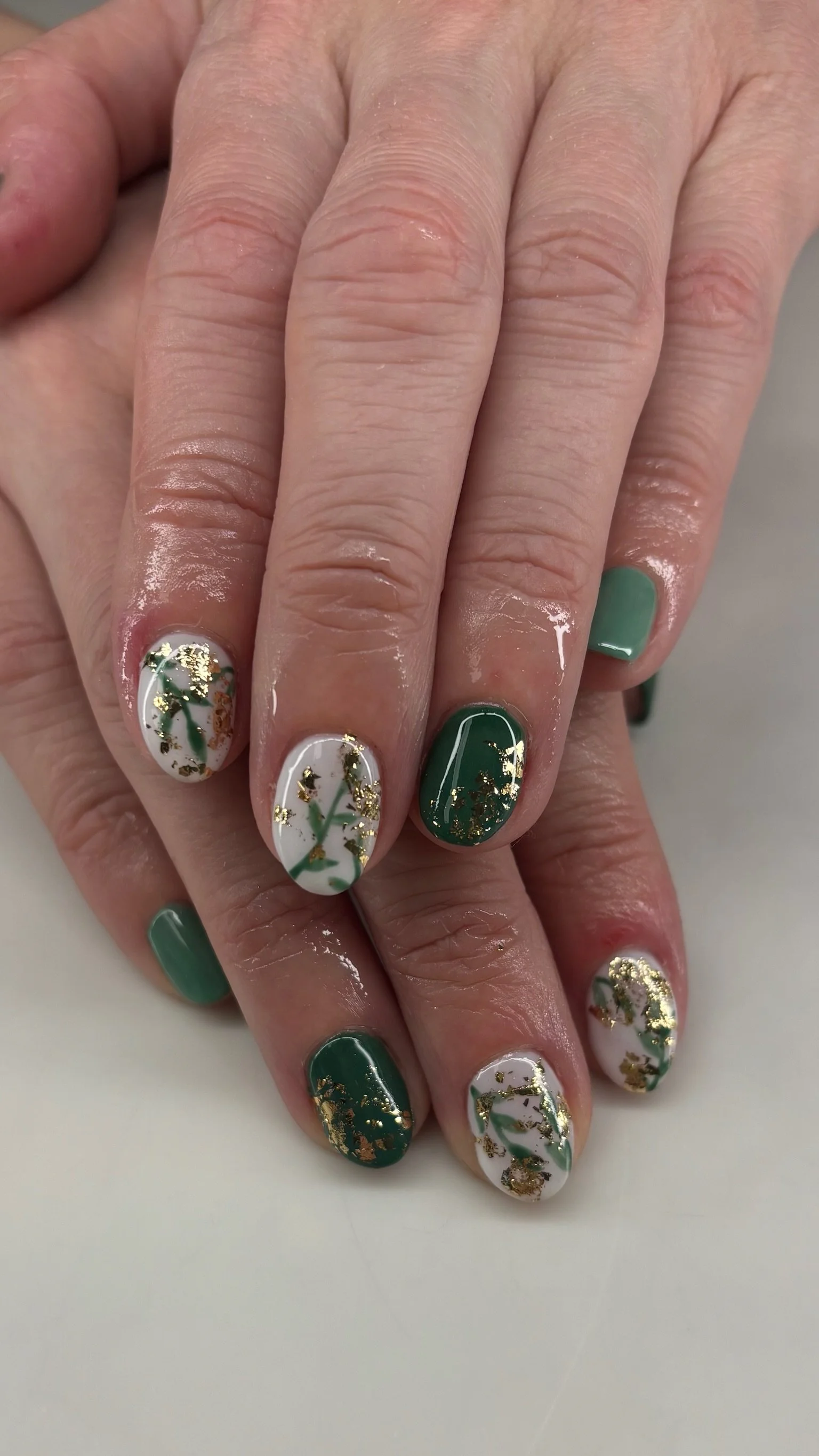 green and gold nails