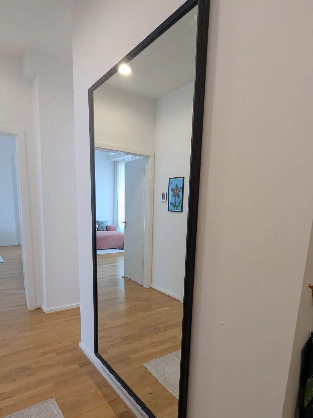 Big mirror, bigger impact! 🪞✨ Installed quickly, professionally, and ready to reflect your space perfectly. #FixItBerlin #HomeUpgrade #MirrorGoals&rdquo;