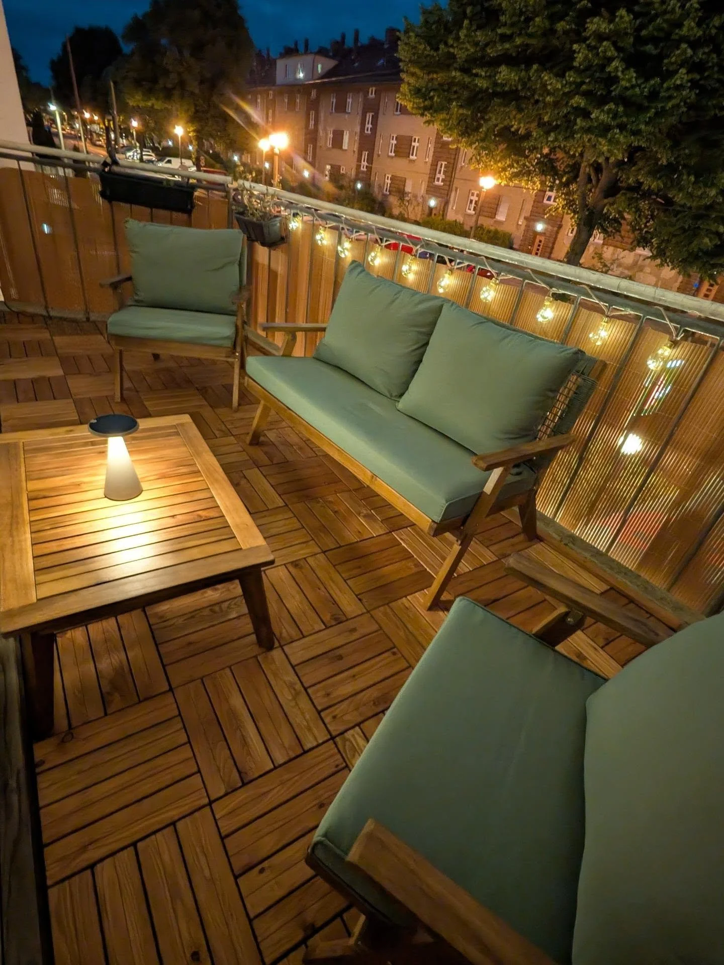 Need a balcony upgrade?

Installing wooden deck tiles
Adding decorative lighting 
Assembling outdoor furniture

Simple improvements that completely changed the look and feel of the balcony.

📍 Serving Berlin #FixItBerlin #BalconyMakeover #HandymanBe