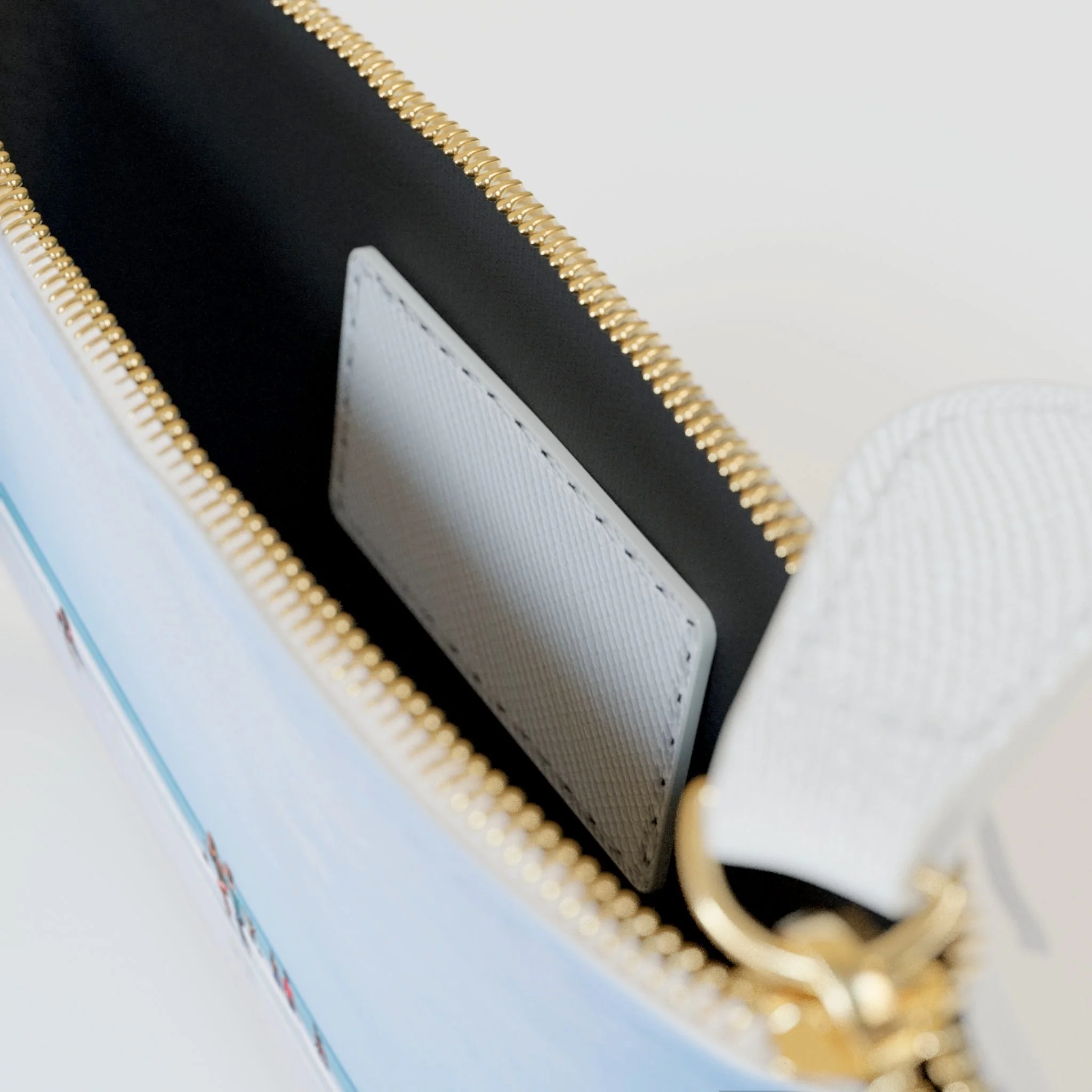 Minimalistisches Portemonnaie mit Strandfotografie & Aufdruck LOVE – Port Elizabeth Designprodukt aus dem limiloulu Concept Store