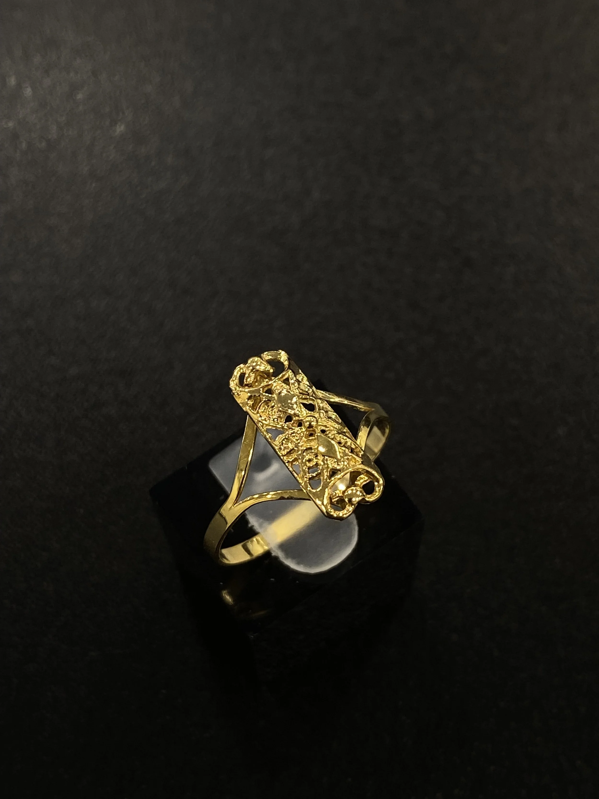 Bague femme rectangle en filigrane