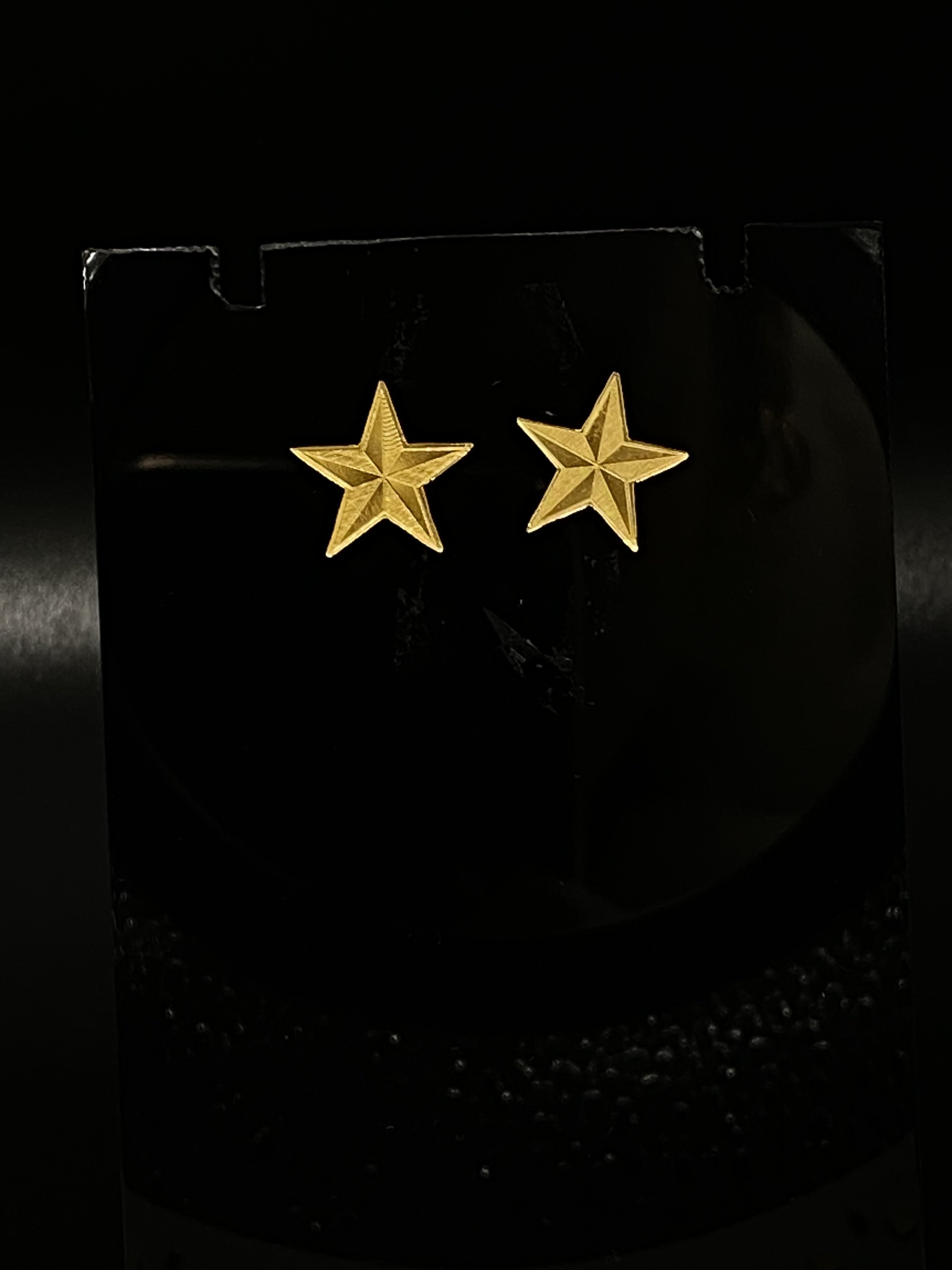 Boucle d'oreille enfant motif étoile