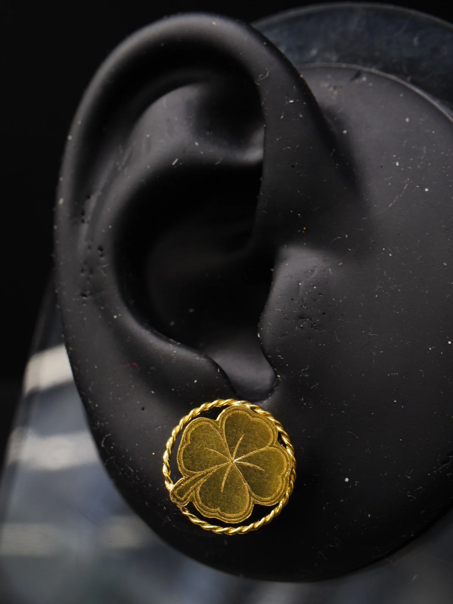 Boucle d'oreille petits trèfles
