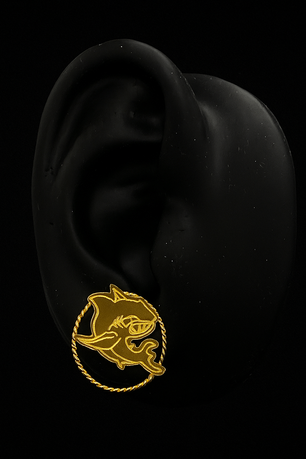 Boucle d'oreille Homme requin cerclé