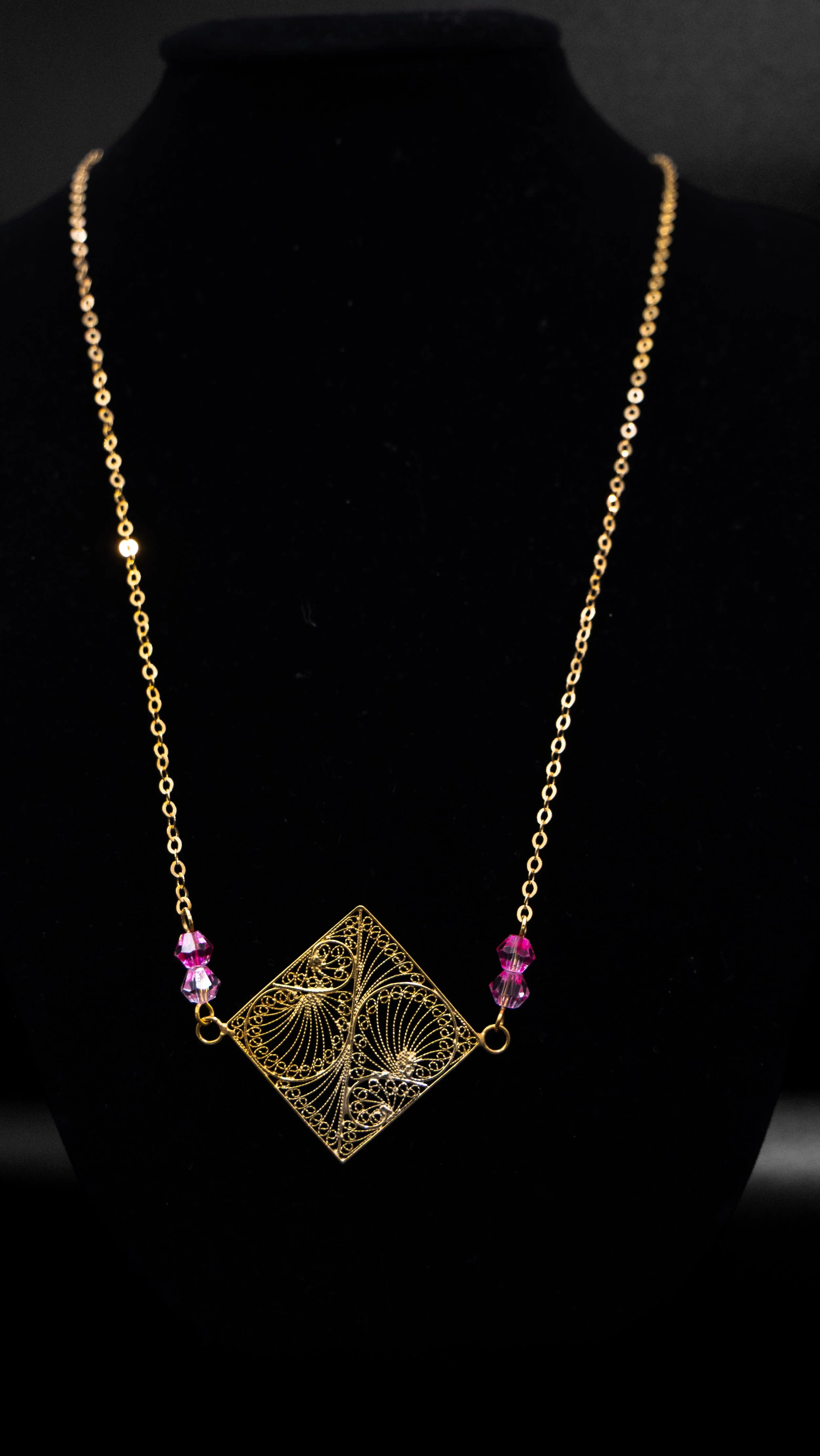 Collier losange filigrane