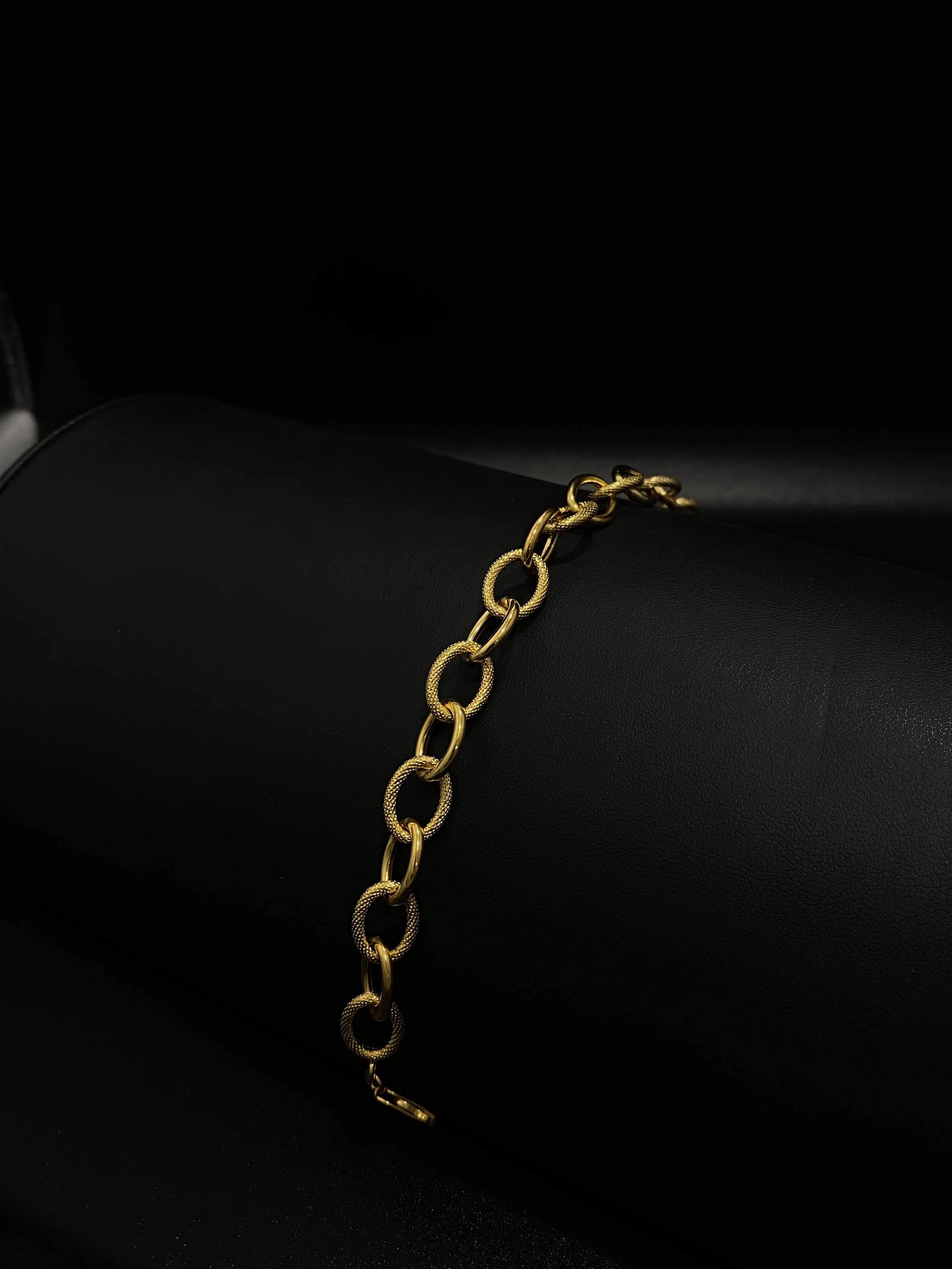 Bracelet maille forçat sablée lisse