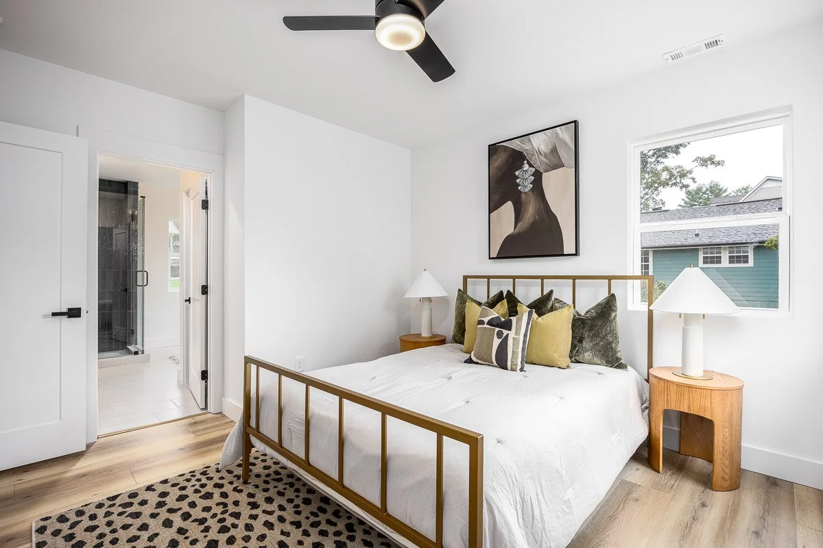 1129 Howard Ave-43.jpg