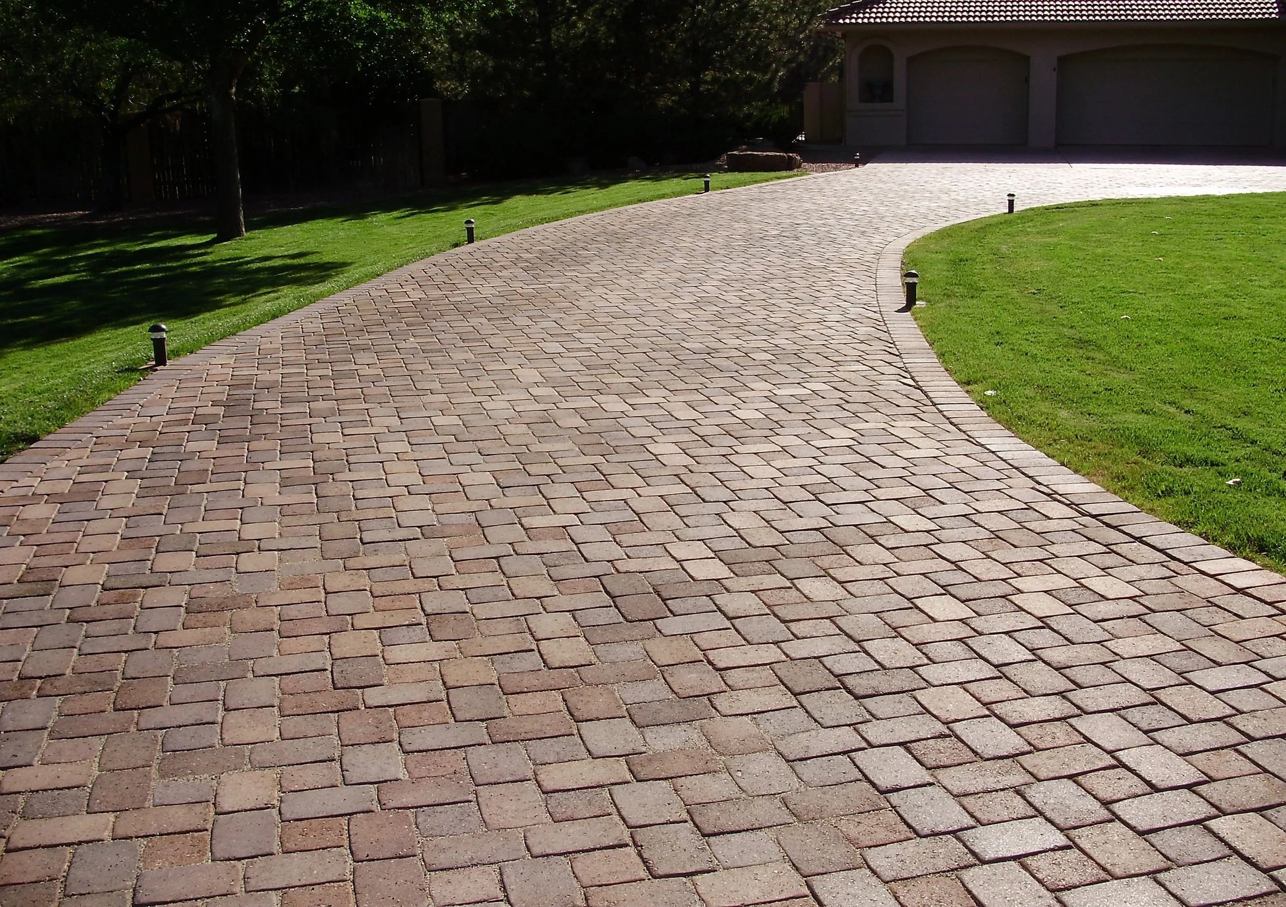 Driveway Decisions: Finding the Perfect Paving Solution for Your ...