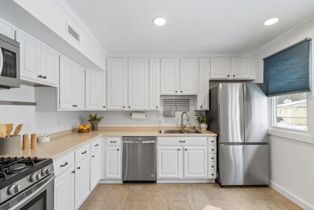 627 South Selby Boulevard-11.jpg-SMALL.JPG