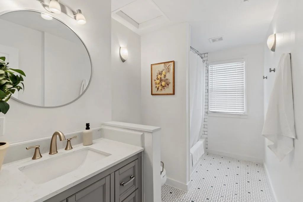 Copy of 627 South Selby Boulevard-17.jpg-SMALL.JPG