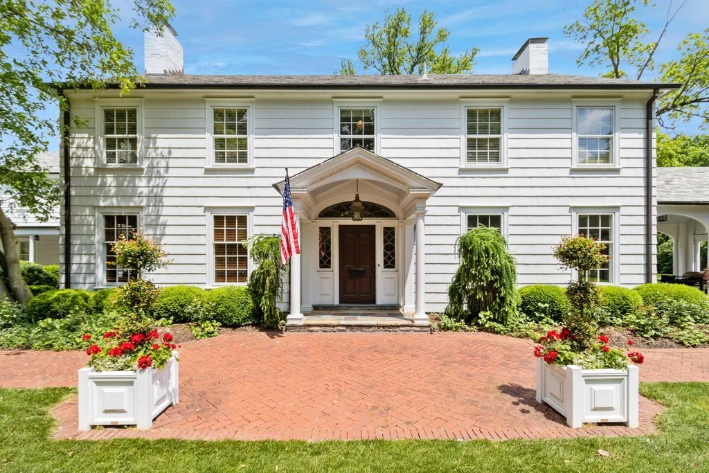 Scroll-Stopping Curb Appeal