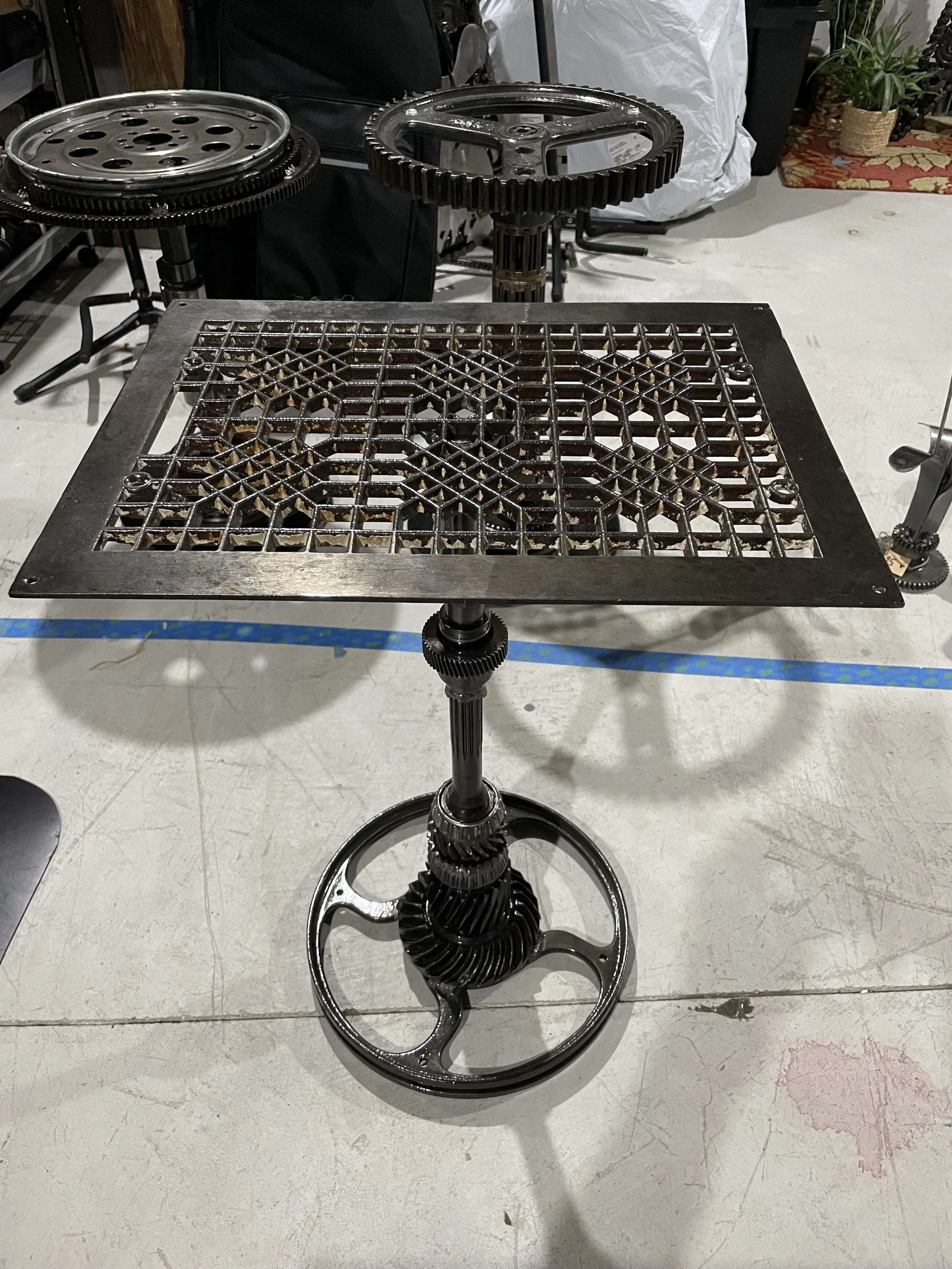 Grate Table