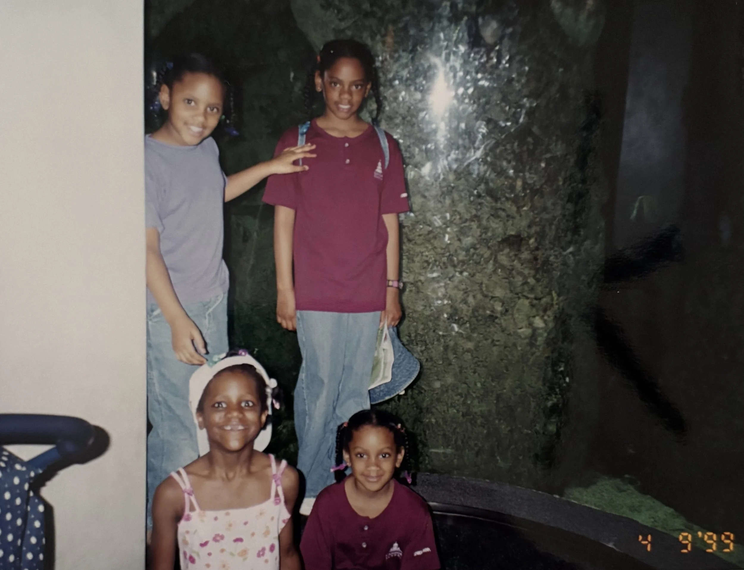 Kathryn Harris, Jessica Washington, Victoria Harris, Jacquelin Harris 