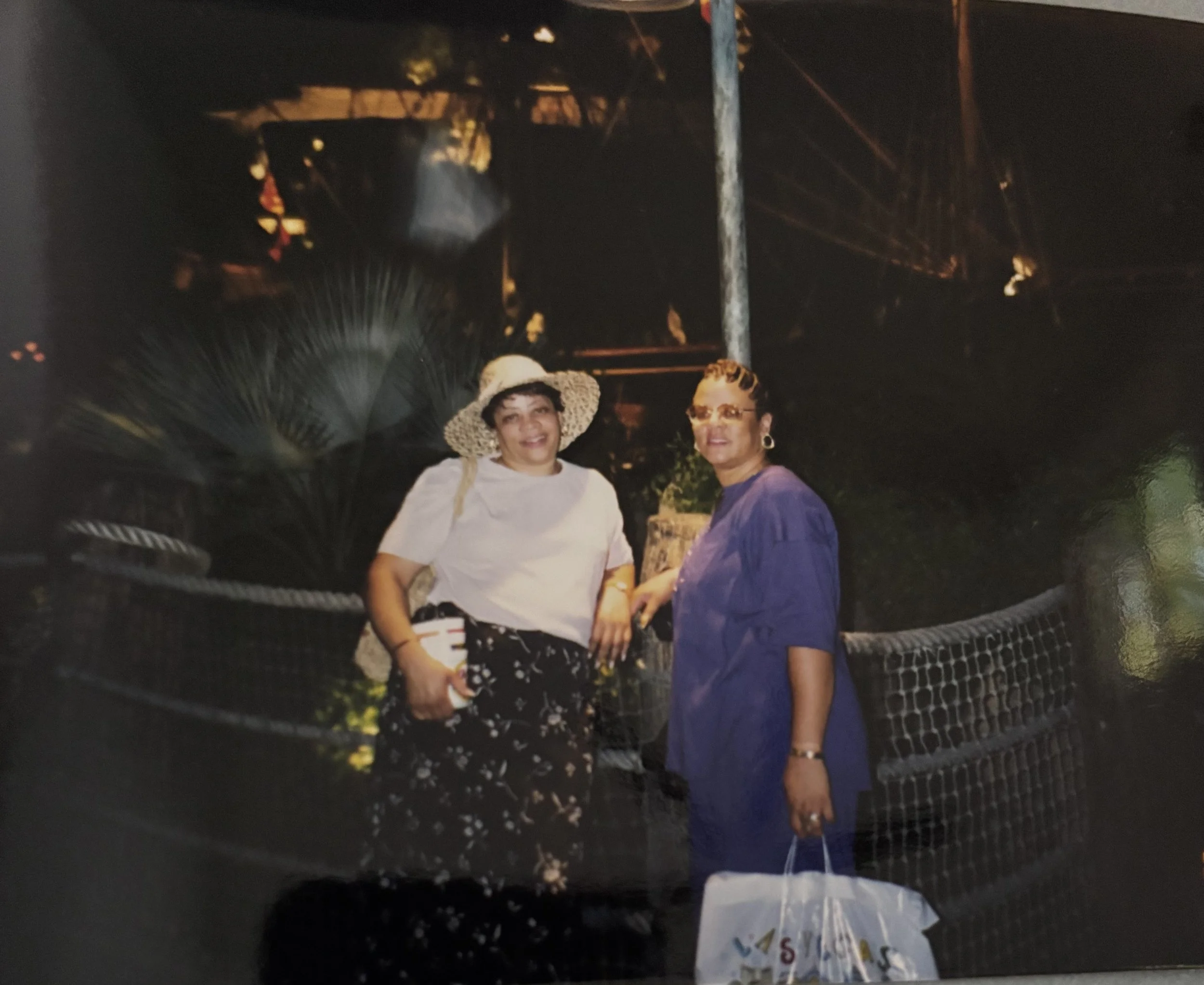 Elizabeth Phillips, Patricia Davis Thomas