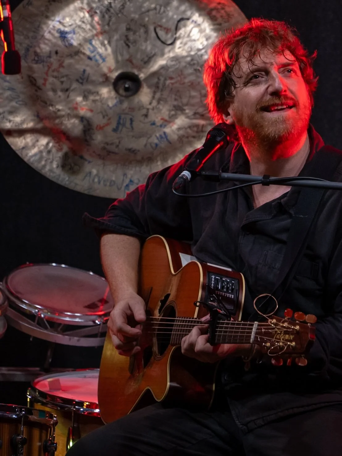 Multiinstrumentalist Tim Neuhaus im Erfurter Haus Dacher&ouml;den. Mit dabei: Im Vorprogramm Anton Weigel und zur Zugabe Clueso.